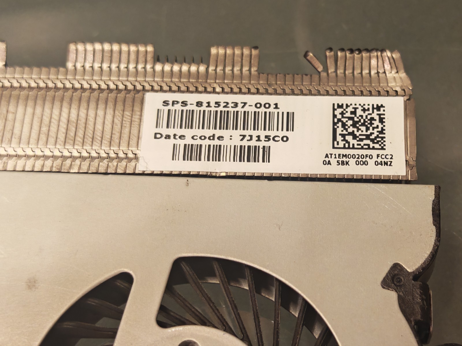 HP 15-AC 250 255 G5 250 G4 15-AY FAN HEATSINK AT1EM0020F0 DC28000GAD0
