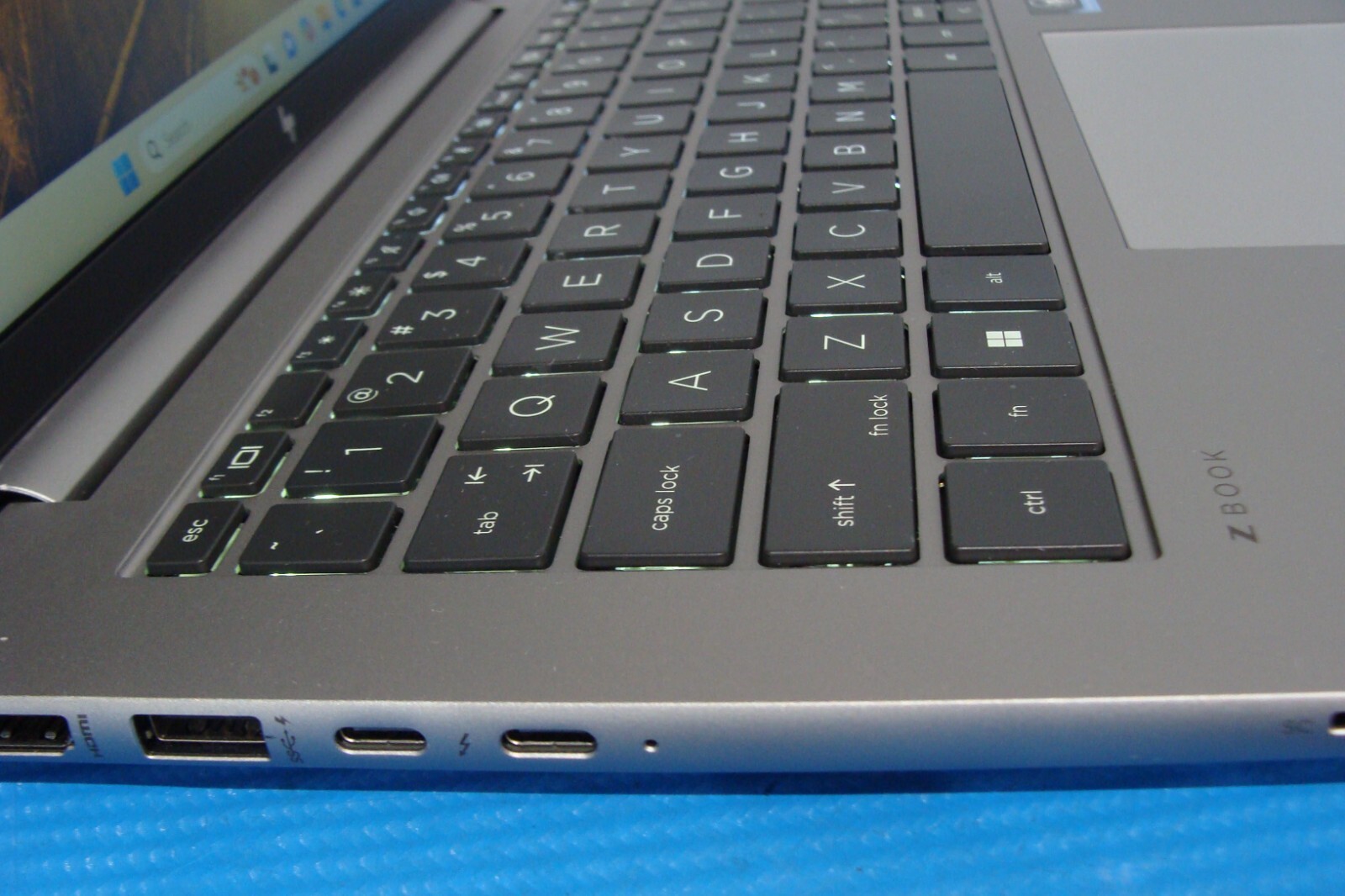 HP ZBook Firefly G9 14″ FHD+ Workstation i5-1250P 16GB 256GB SSD Warranty 2025