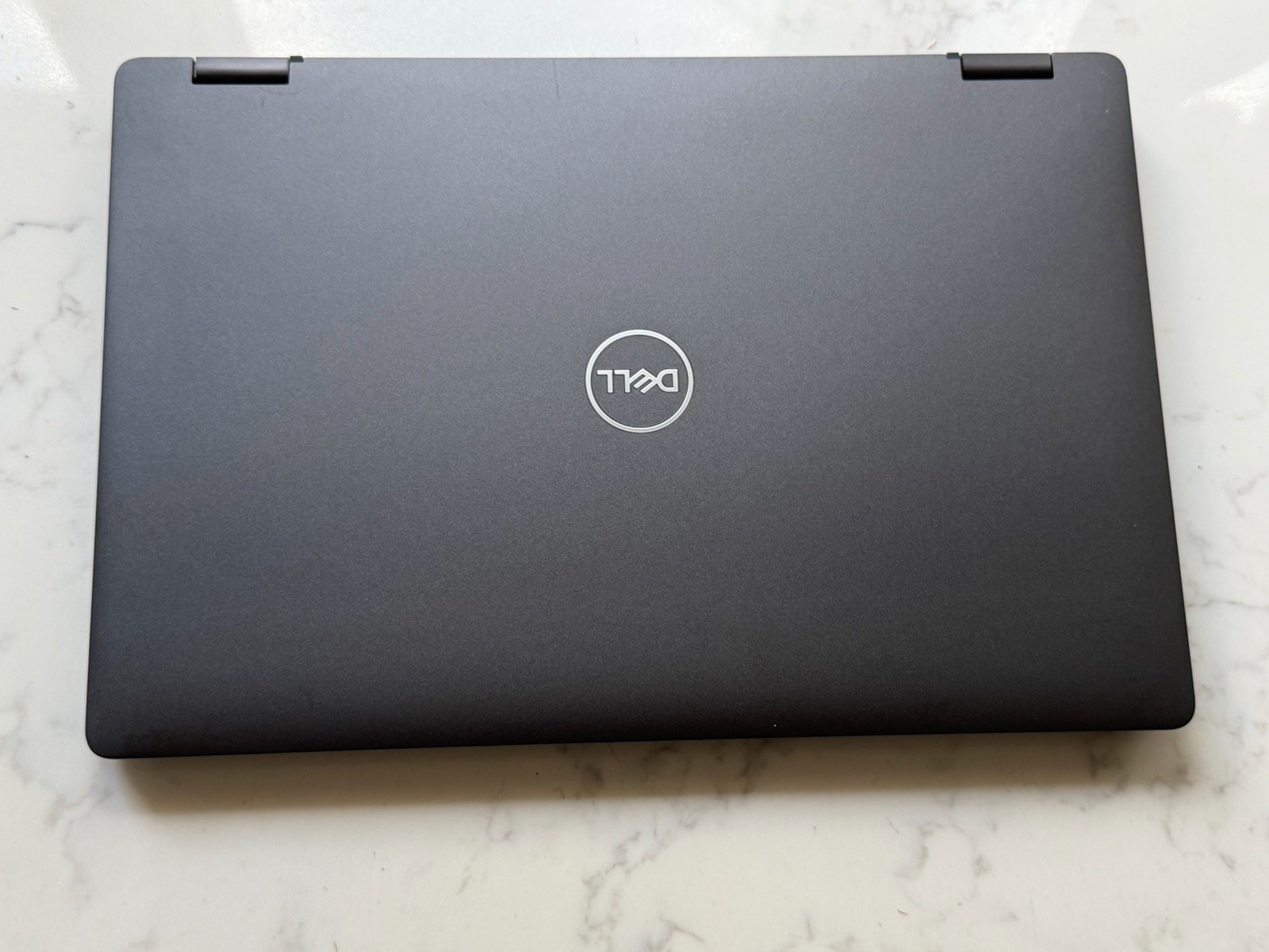 Dell Latitude 5300 2-in-1 Chromebook i5-8365U @ 1.60GHz 8GB 128GB MINT!!!