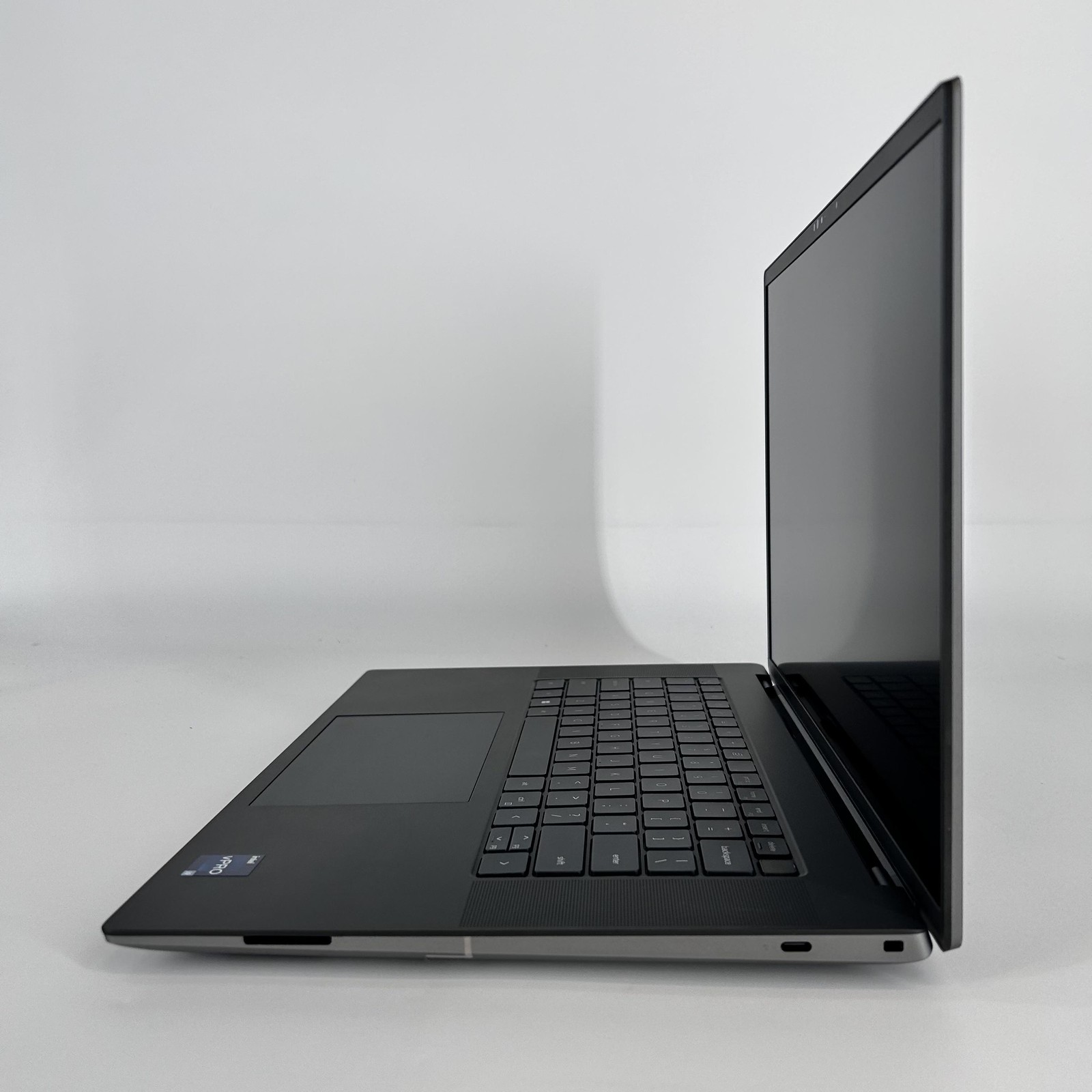 Dell Precision 5680 16 FHD i9-13900H 1.80GHz 32GB 512GB RTX 2000 Ada VERY GOOD