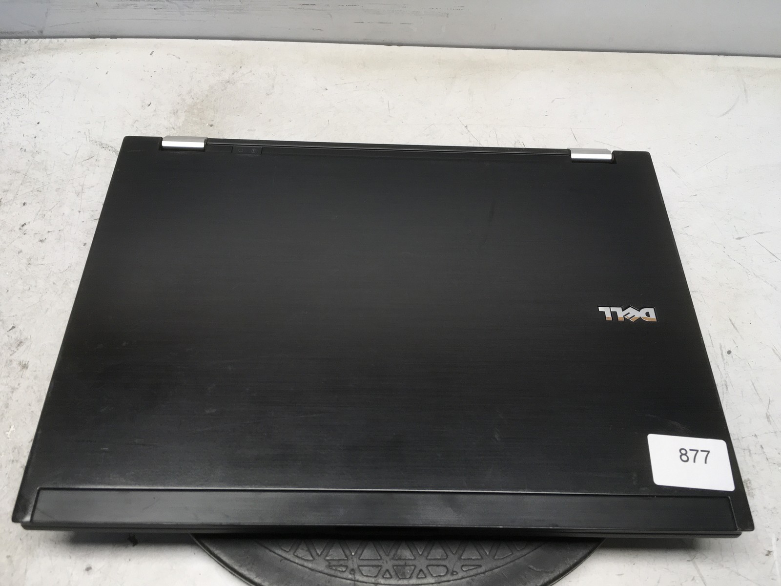 Dell Latitude E6400 Intel Core 2 Duo P8600 2.4GHz 2 GB NO HDD No Batt