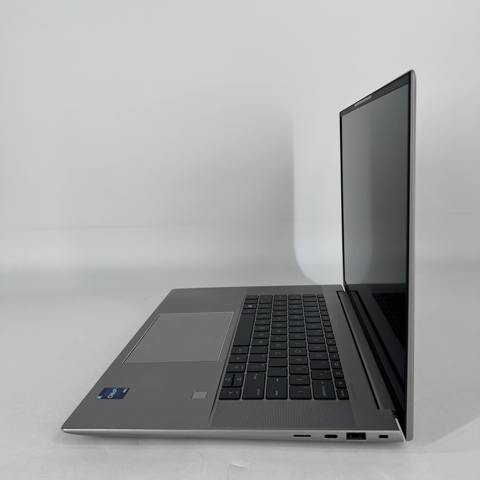 HP ZBook Studio 16 G10 UHD+ 2.5GHz i7-13800H 64GB 1TB SSD RTX 4000 Ada Excellent