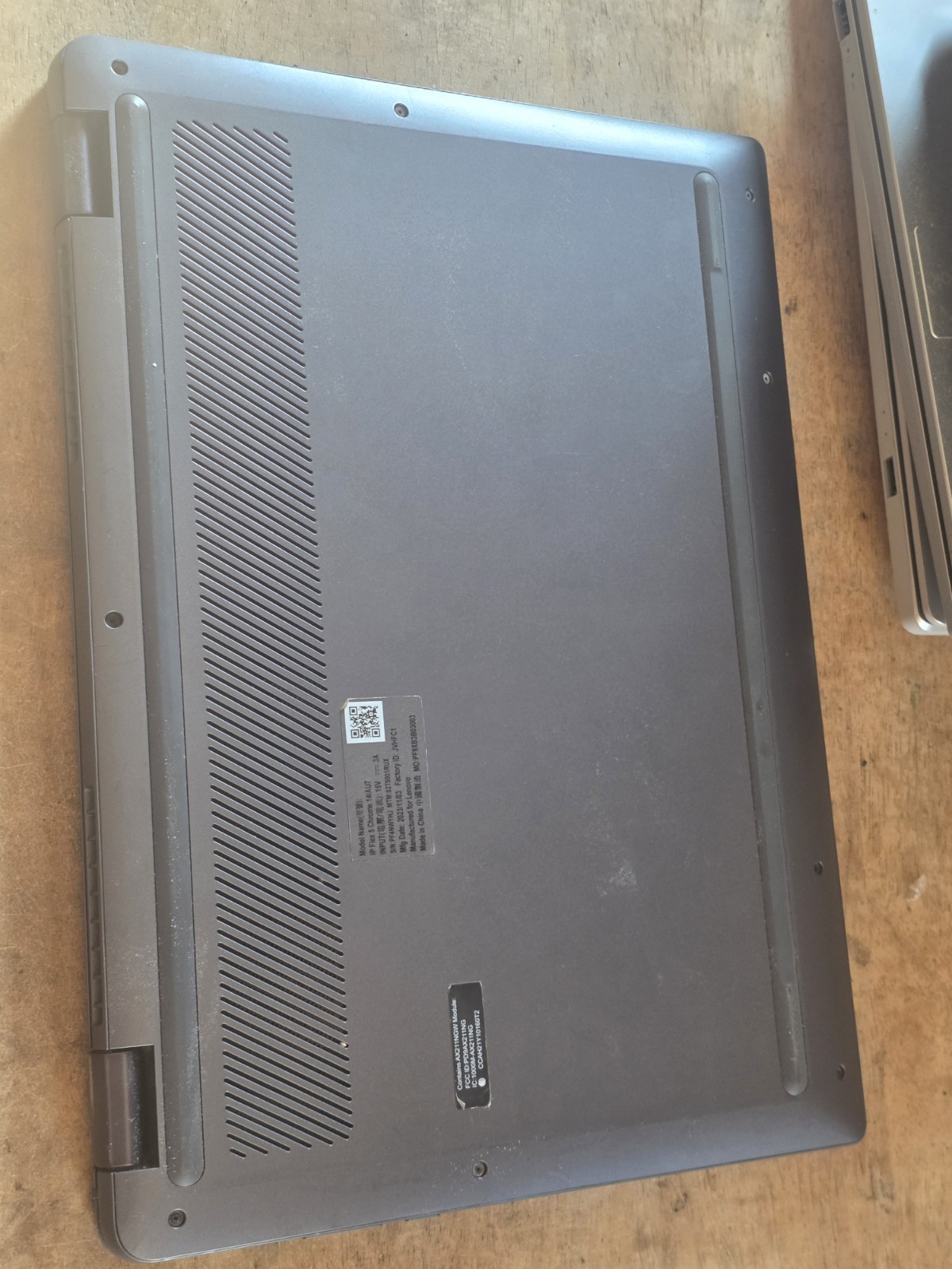 Lenovo IdeaPad Flex 5 14″ FHD+ Chrome 14IAU7 Laptop i3-1315U 8GB RAM 256GB Hing