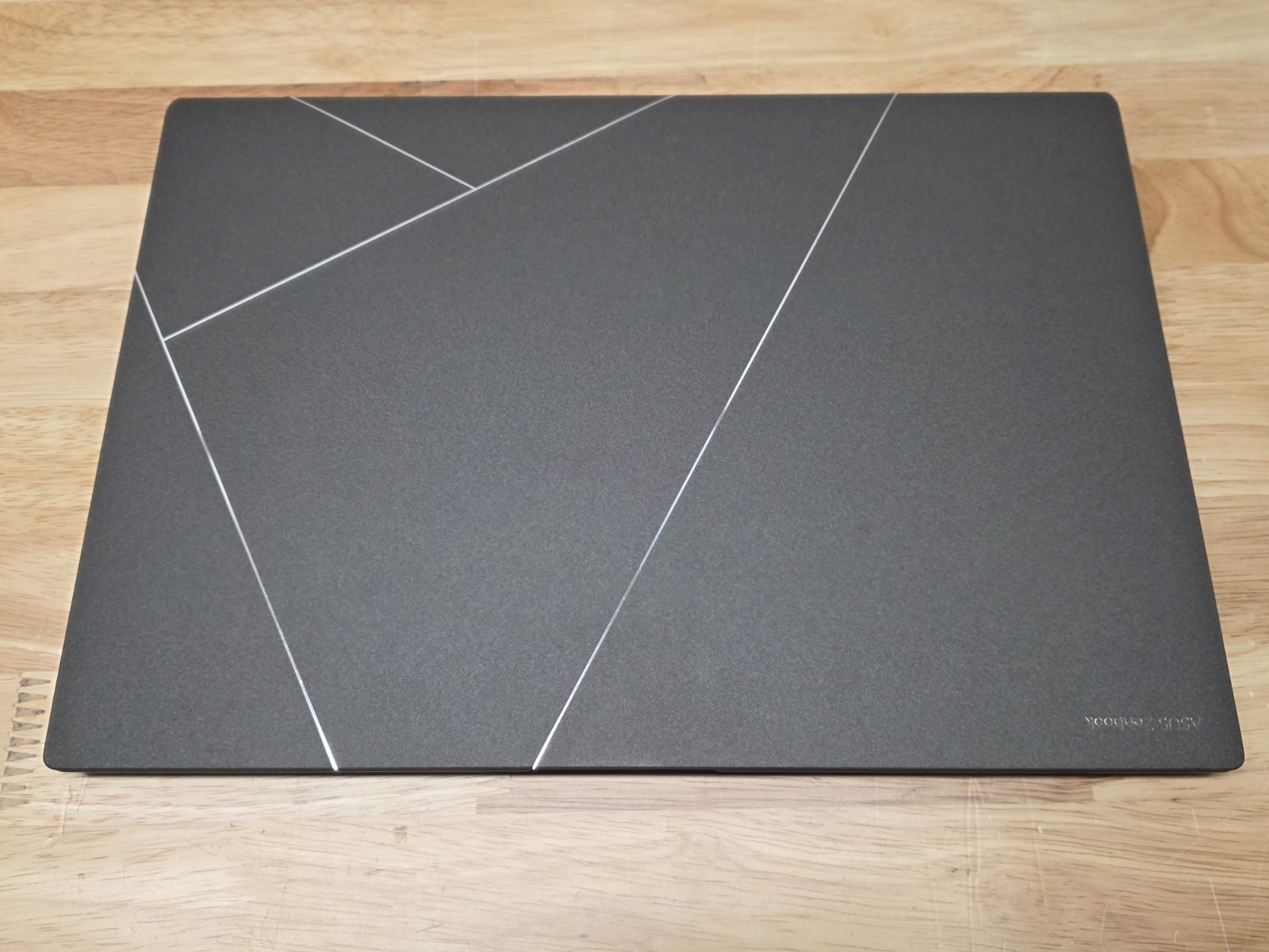 ASUS Zenbook S 14” 3K OLED Touch 120Hz Core Ultra 7 32GB 1TB Copilot+