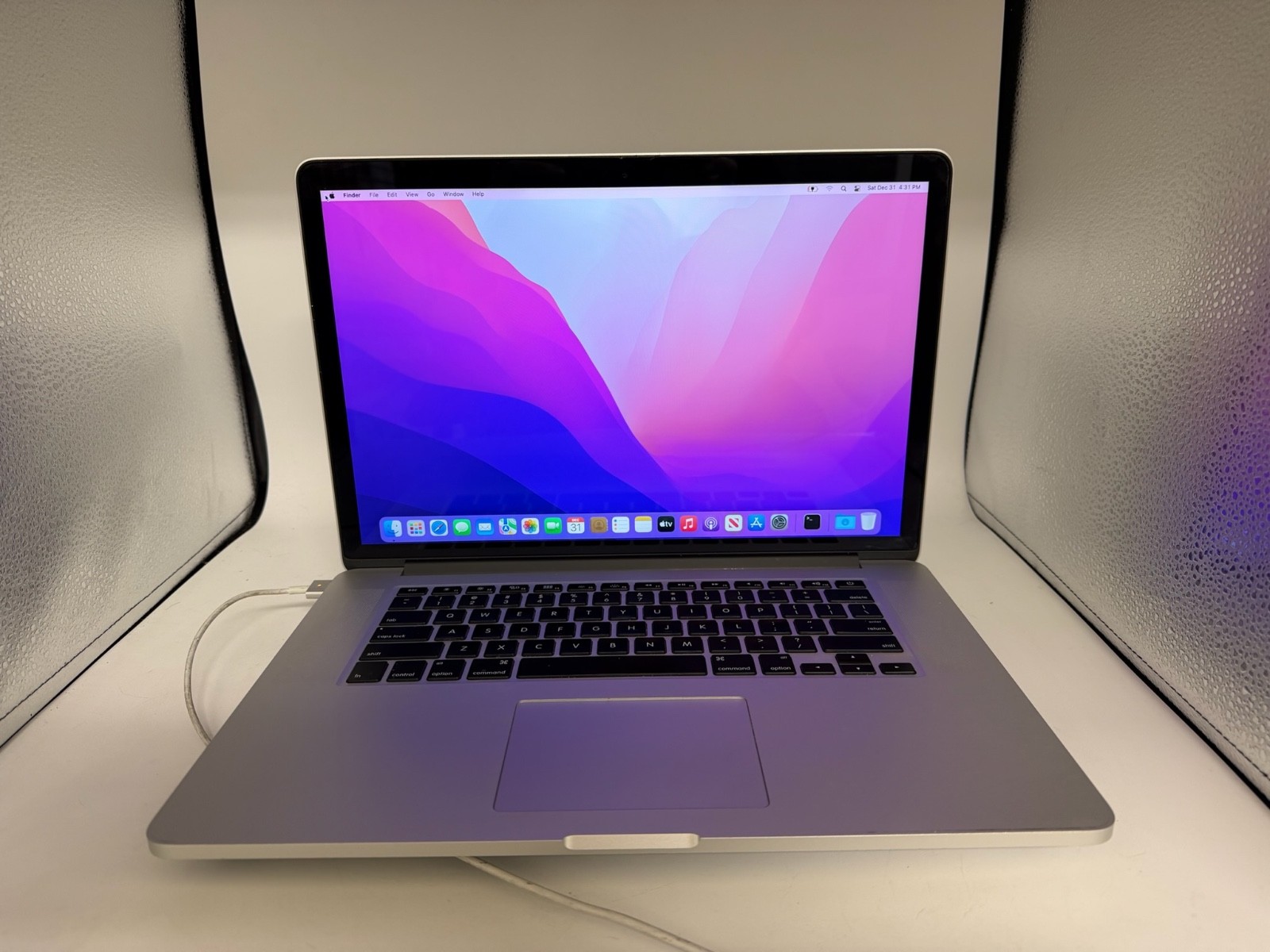 MacBook Pro 11,4(2015)i7-4770HQ@2.2GHz 16GB DDR3 Ram 256GB SSD OS Monterey (1176
