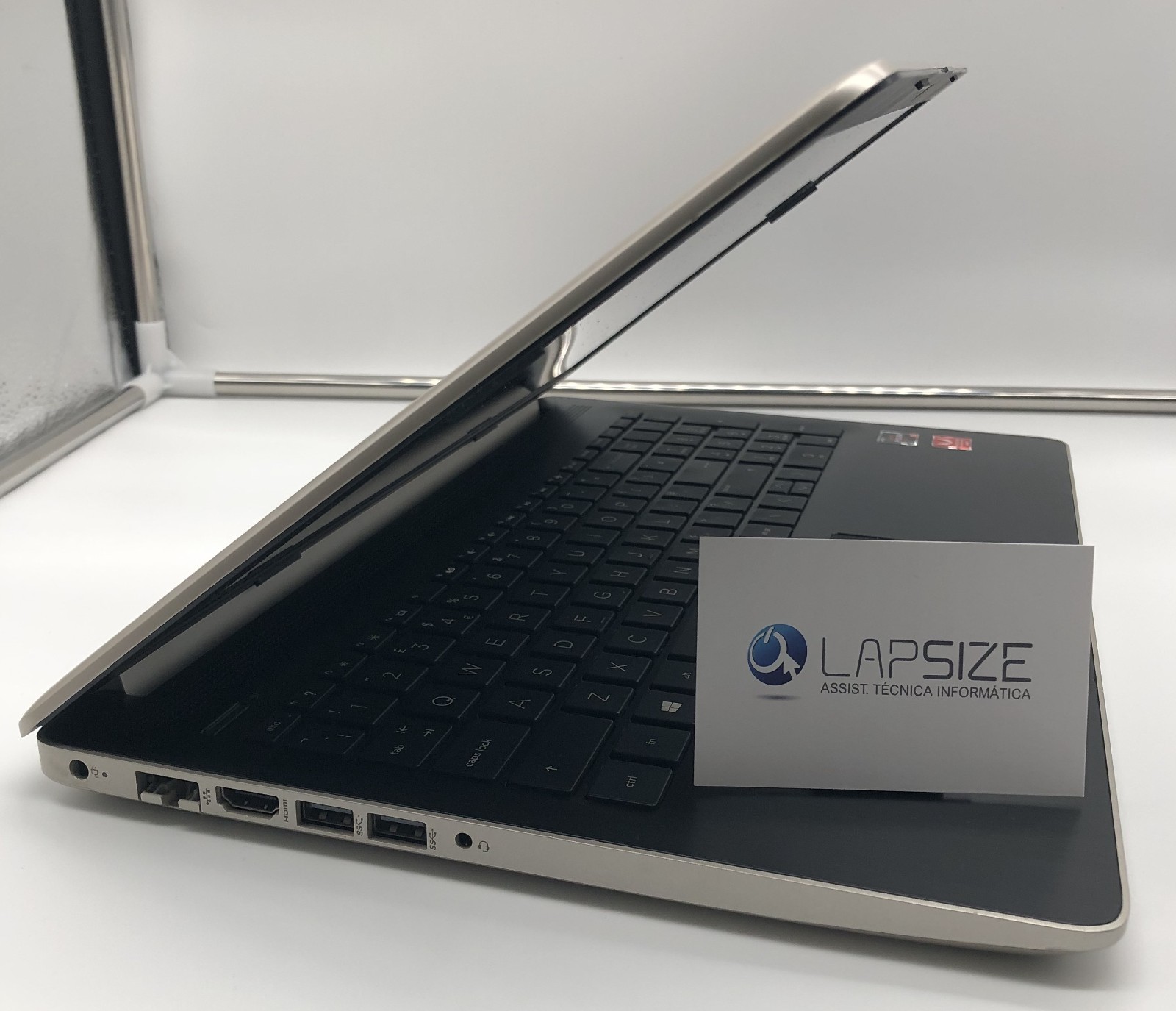 HP 15-db0996na | AMD Ryzen 5 2Ghz 8GB SSD 128GB 15.6
