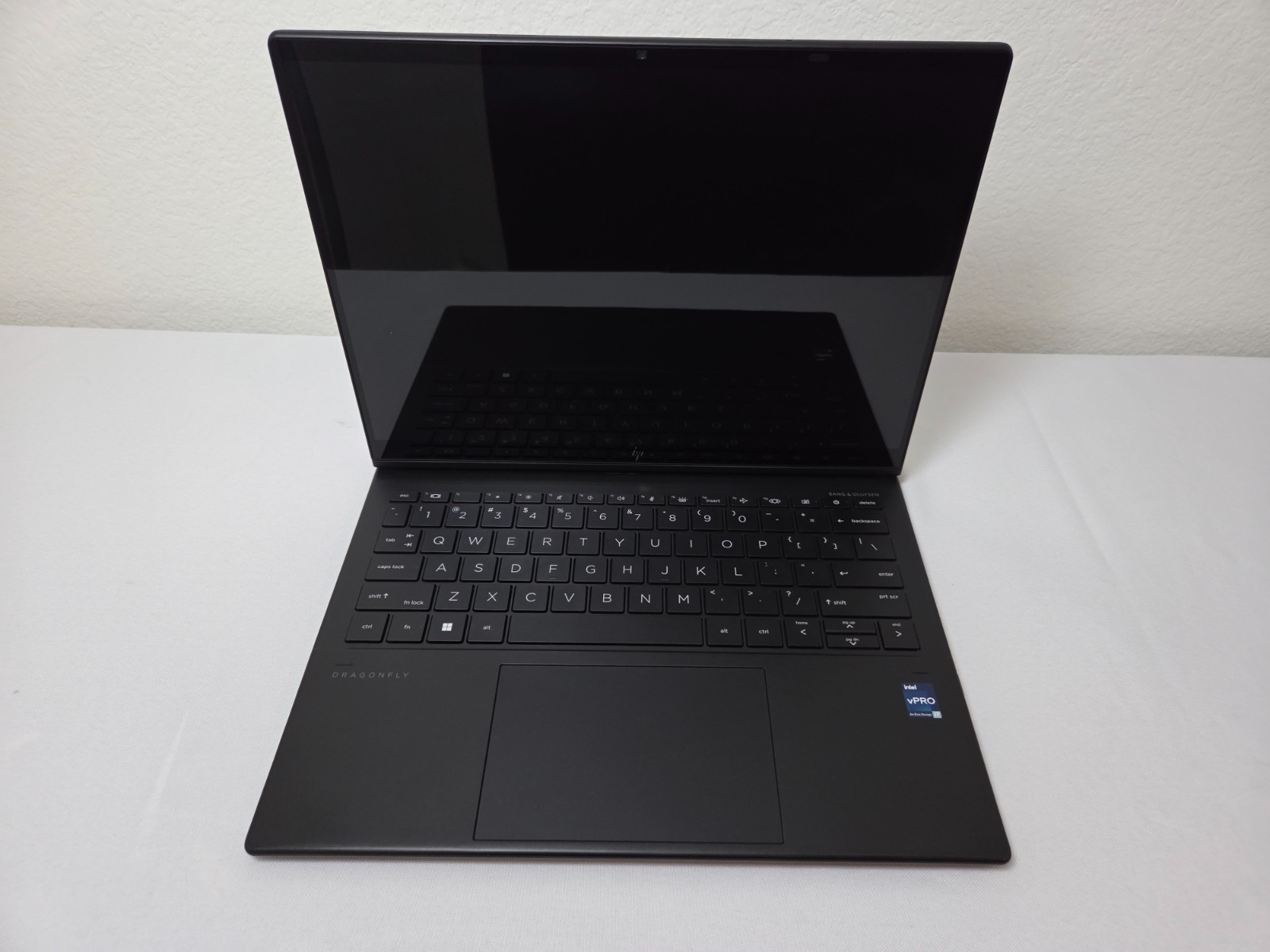 HP Dragonfly Folio G3 2-in-1 13.5″ – Intel Core i7-1265U, 16GB RAM, 512GB SSD