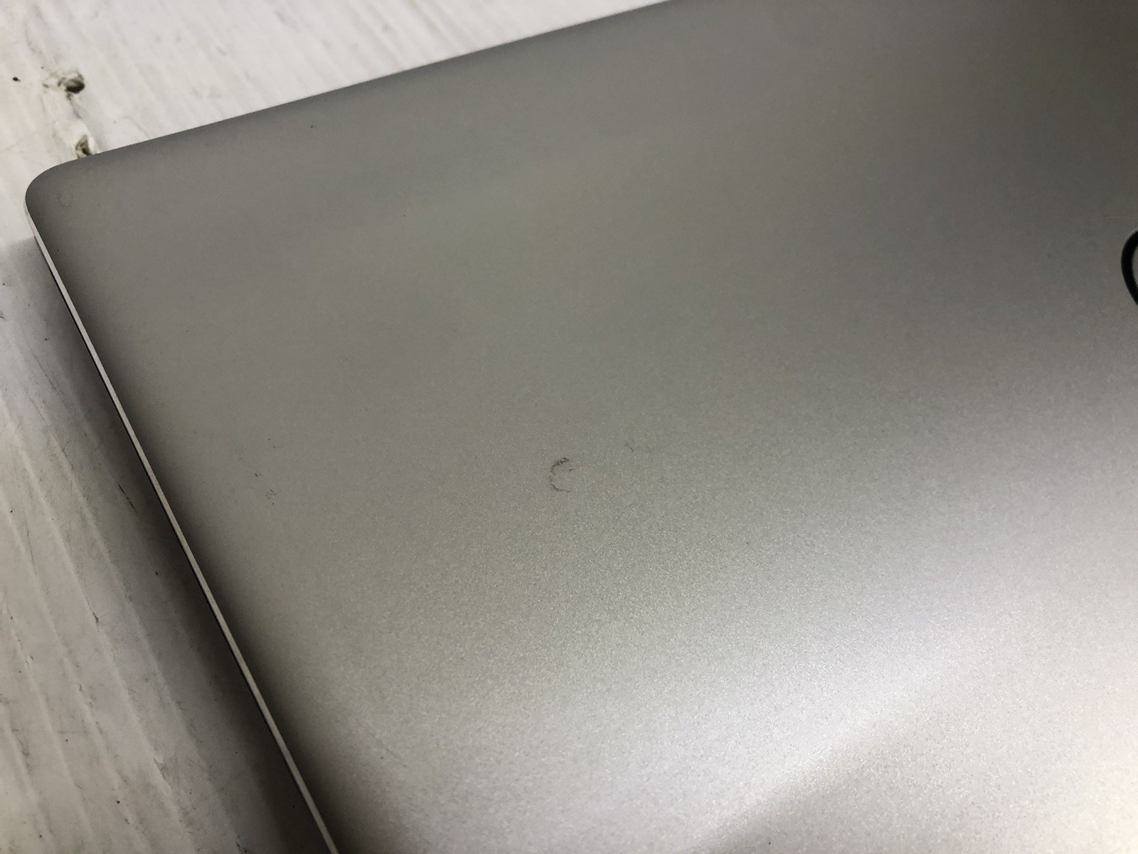Dell Inspiron 7570 Laptop | Intel i5-8250U | 8GB RAM | NO OS/SSD – Boots to Bios