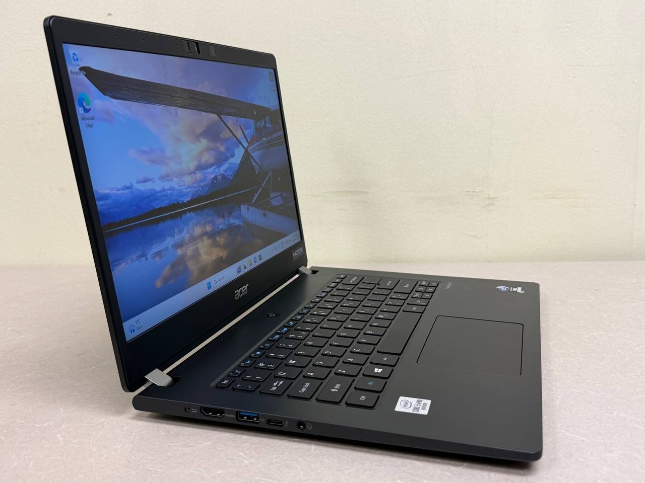 Acer TravelMate P614-51-G2, 14 inch (i5 10th gen, 12 GB RAM, 256 GB SSD)