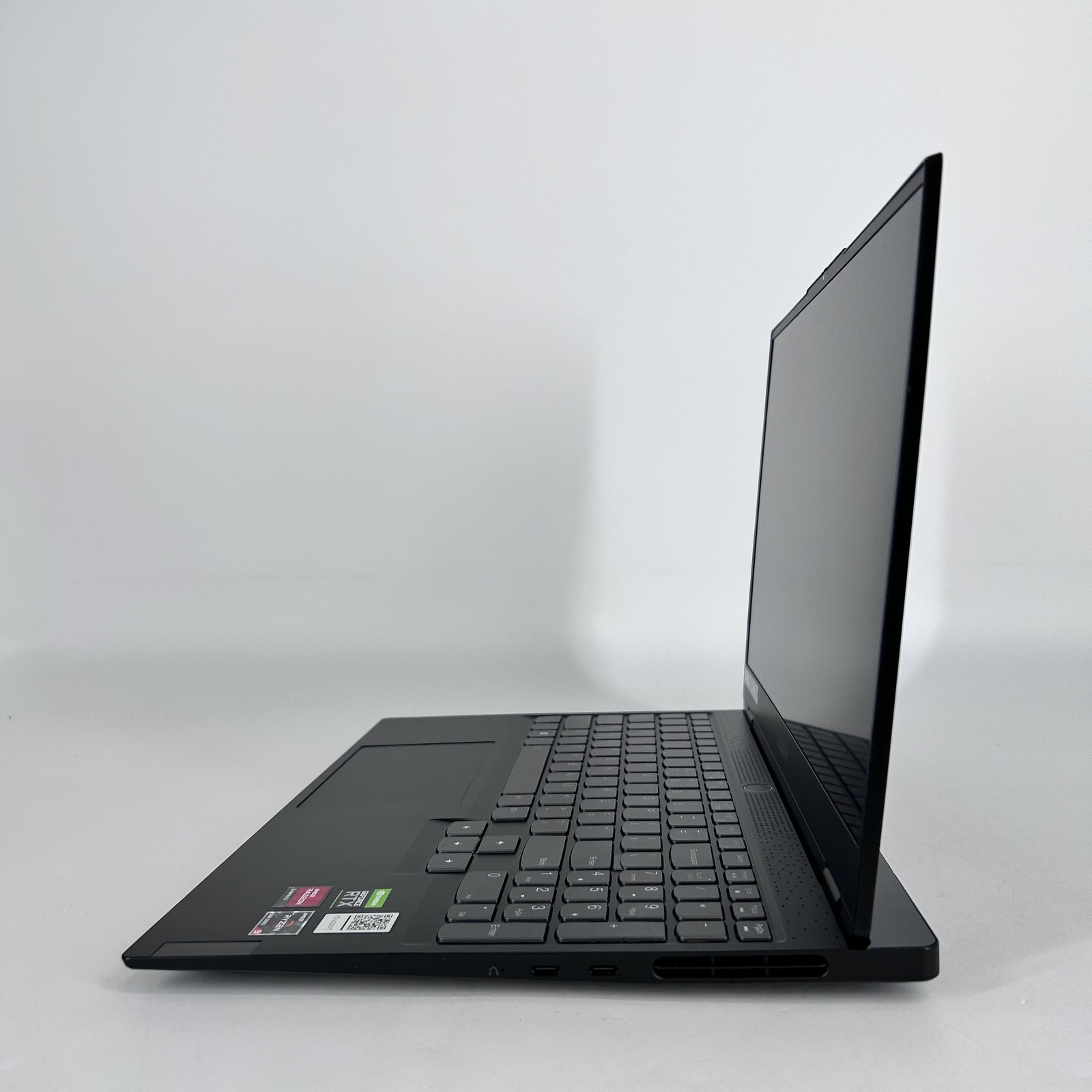 Lenovo Legion Slim 7 15.6 4K 3.3GHz Ryzen 9 5900HX 16GB 1TB SSD RTX 3050 Ti Good