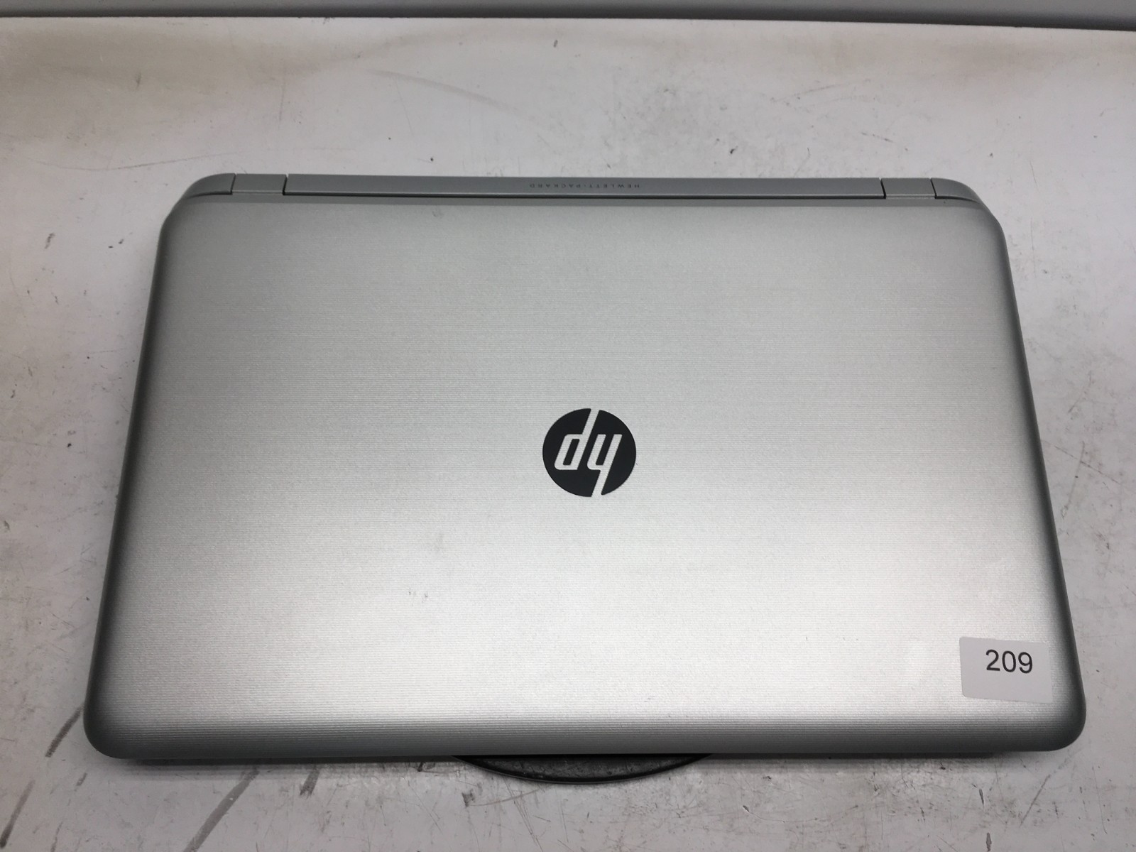 HP Pavilion 17-F231NR AMD A10-5745M 2100MHz 8 GB NO HDD/Battery