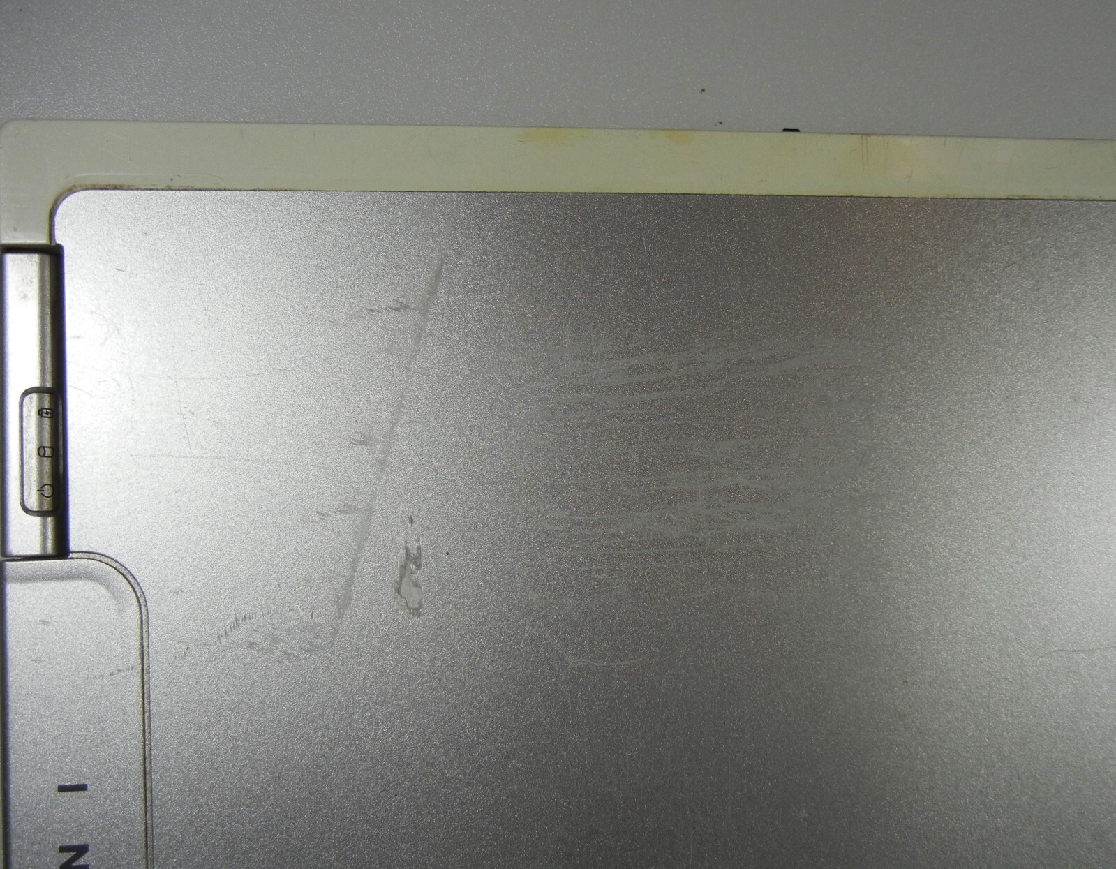 Dell Inspiron PP12L FOR PARTS OR REPAIR WORKS BUT PASSWORD PROTECTED