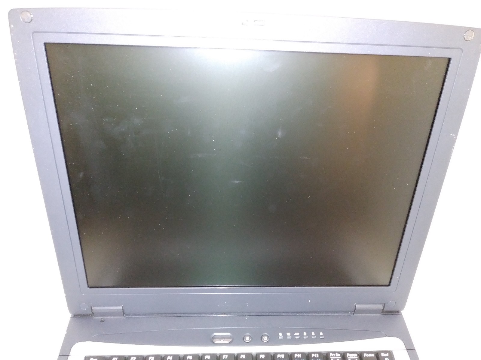 Megabyte – Intel 1.7GHz (Exact Processor UNKNOWN) CL51-14 Laptop