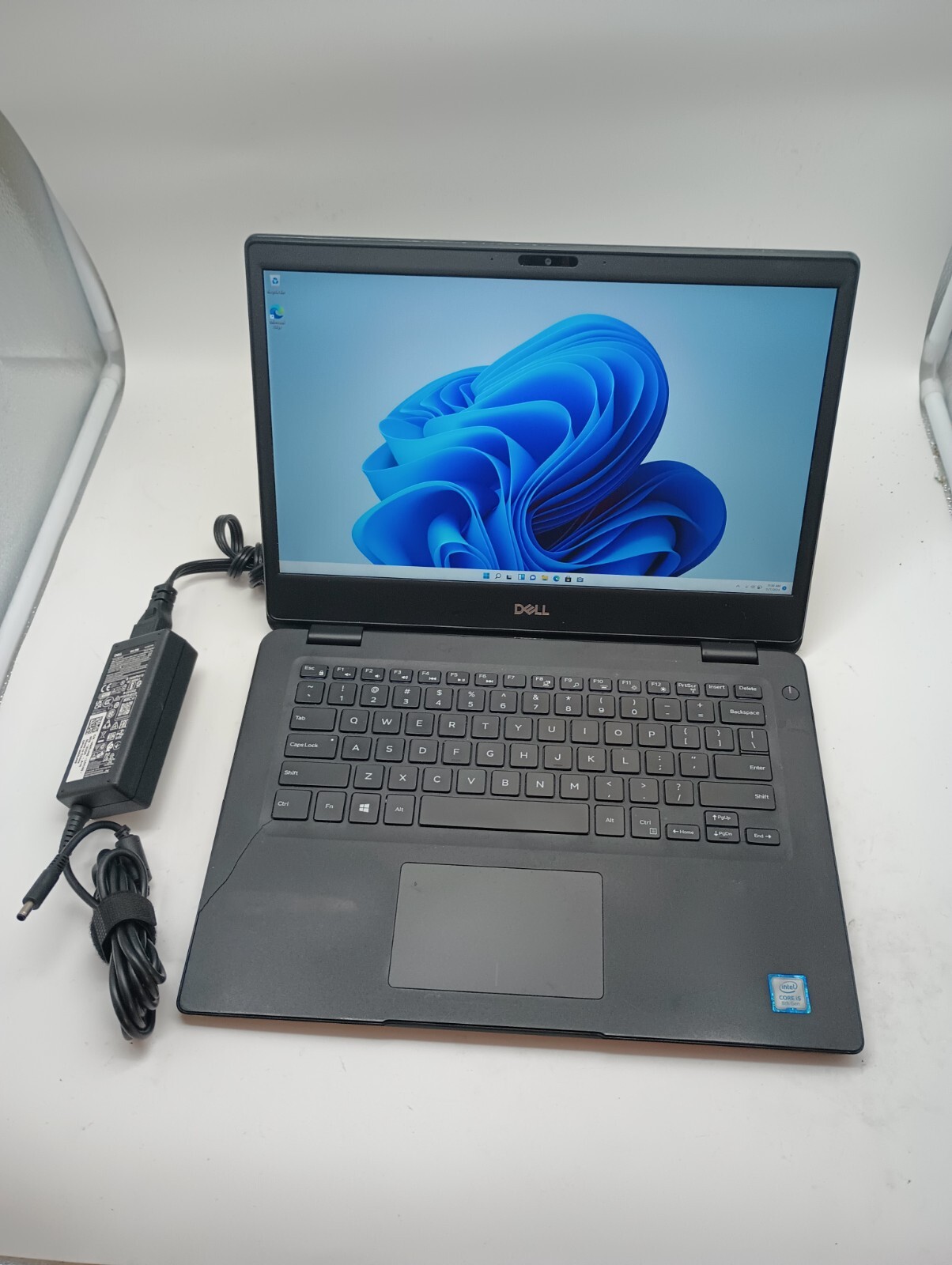 Latitude3400(1174)w/charger.i5-8265.8GB.256GB NVMe.14″FHD.W11 Pro