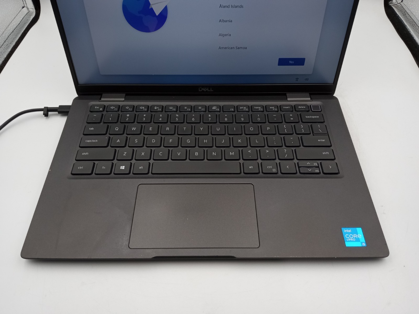 Dell Latitude 7420 14″ Laptop Intel Core i5-1145G7 16GB RAM 256GB SSD Windows 11