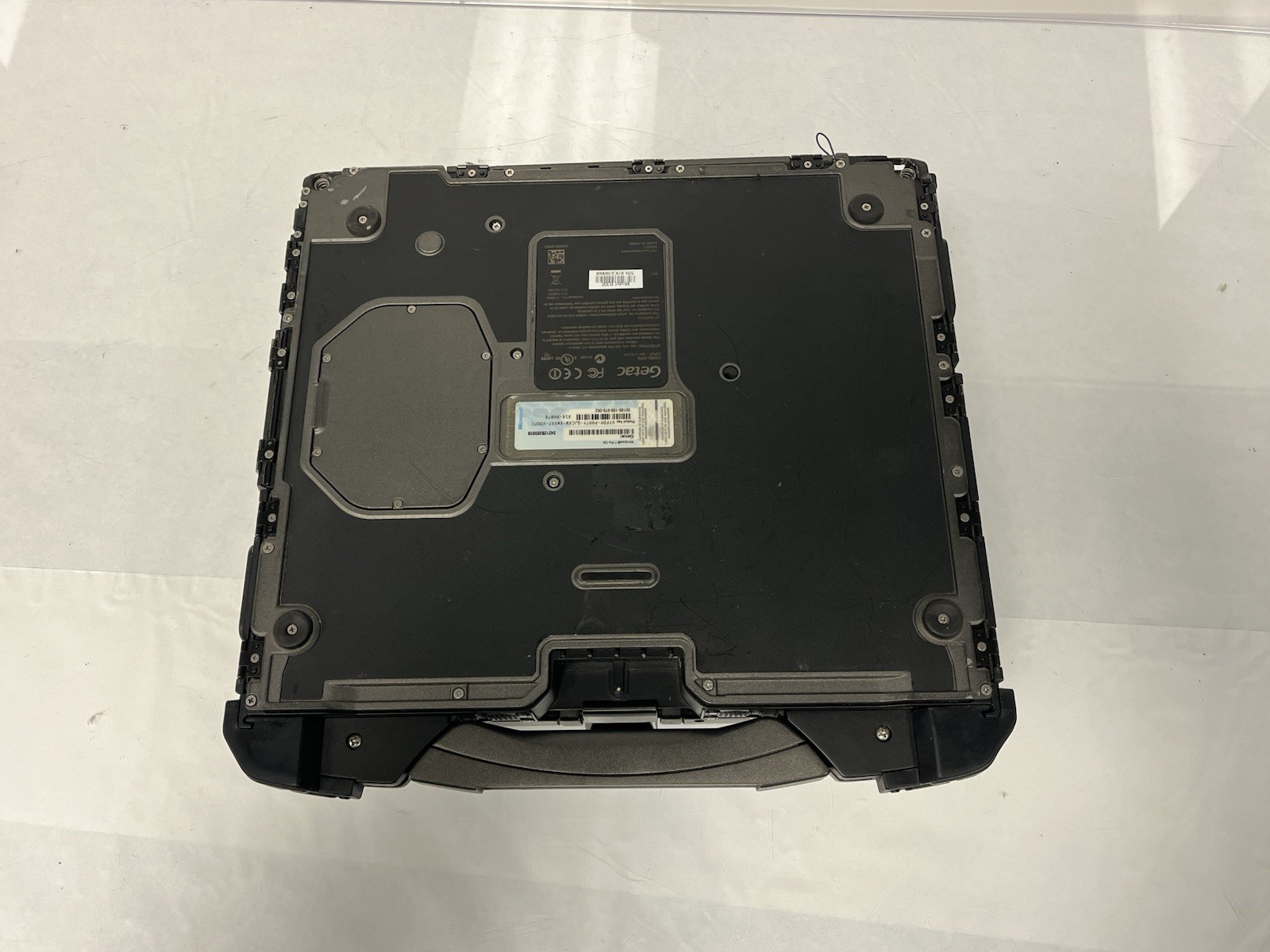 Getac B300 G5 Rugged Touch 13.3″ i5-4300M 2.60GHz 4GB Ram 128GB SSD 13645 Hours