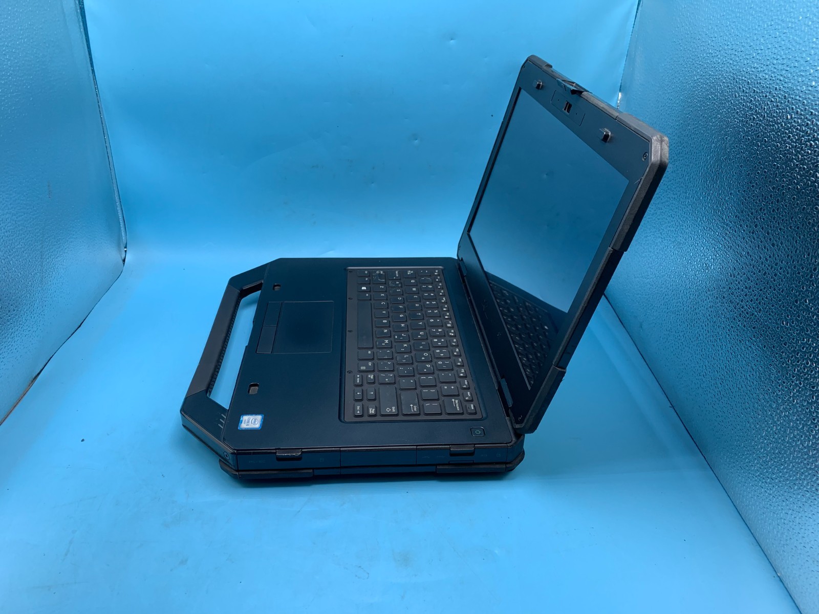 Dell Latitude 14 Rugged 5414 14″ Core i5-6300U 2.40GHZ 8GB RAM 240GB SSD Win 10