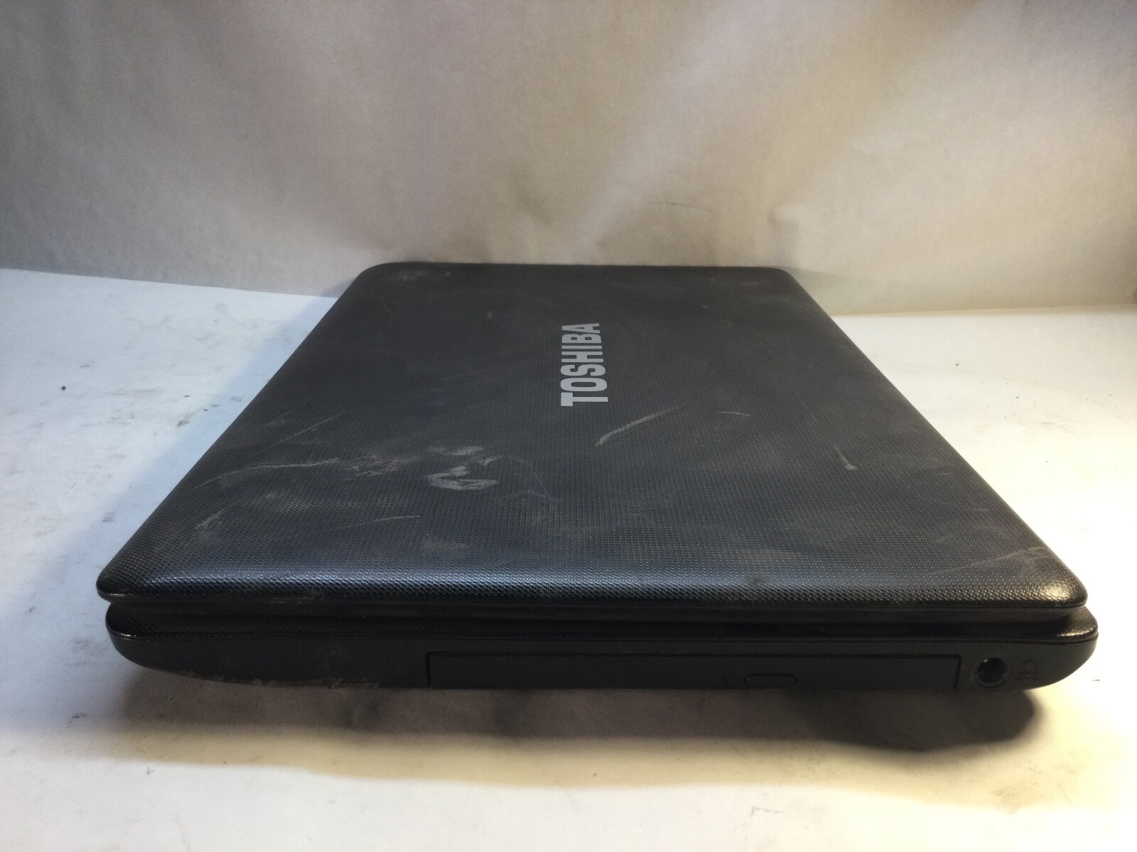 Toshiba Satellite C655D 15″ Laptop AMD E-240 -DOES NOT POWER – MZ