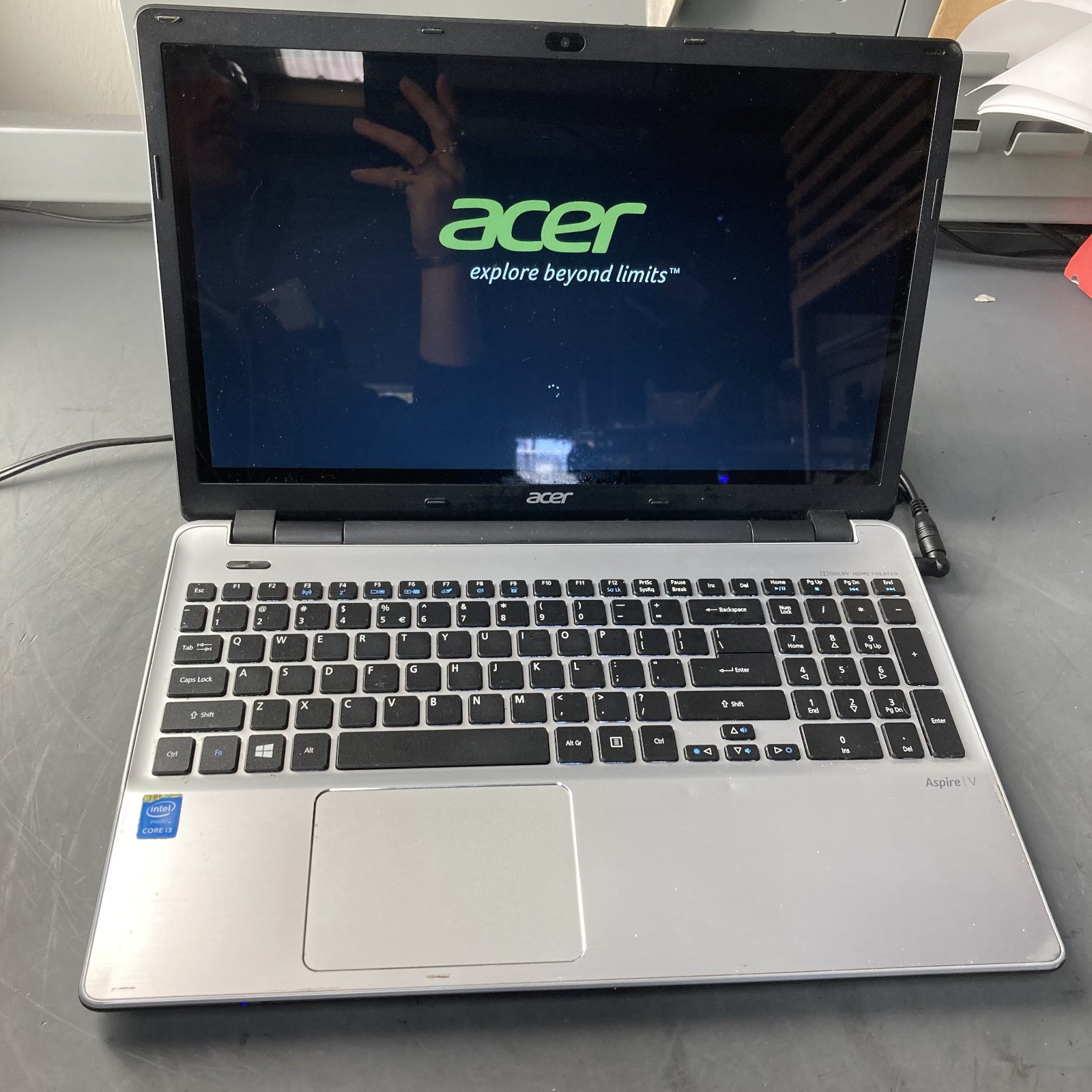 Acer Aspire V3-572P-326T 15.6″ Touch Laptop i3-4030U 1.90GHz 1TB HDD Screen Iss