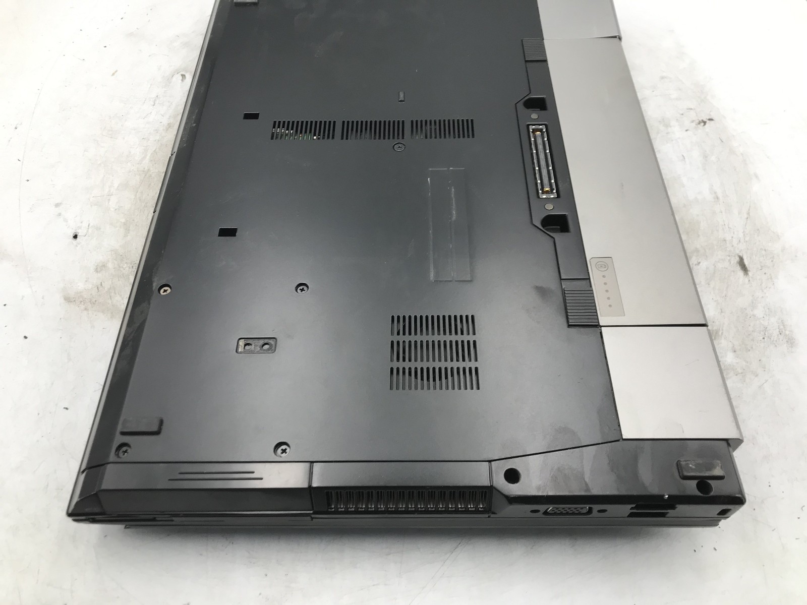 DELL LATITUDE E6500 – BOOTS TO BIOS – INTEL CORE 2 DUO – 2GB RAM – READ DESC -BB