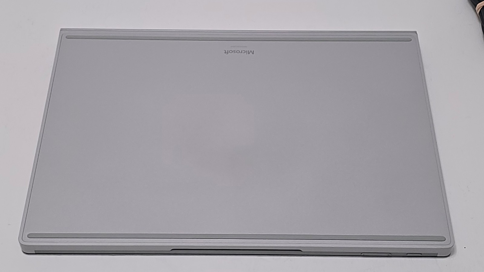 Surface Book 3 15″ (1899) i7-1065G7 32GB RAM 1TB SSD GTX 1660 GPU 6GB GDDR6