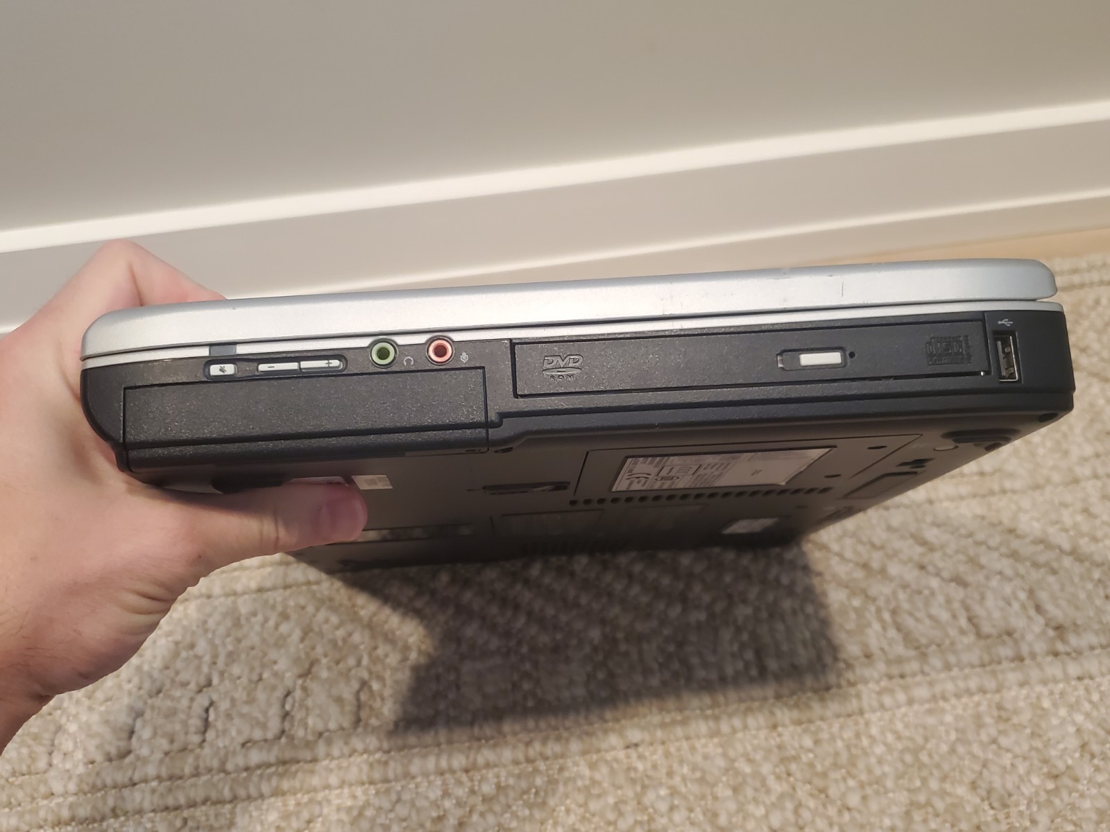 Vintage Compaq Presario 2500 Laptop – Tested, Works *Bad Battery, No Charger