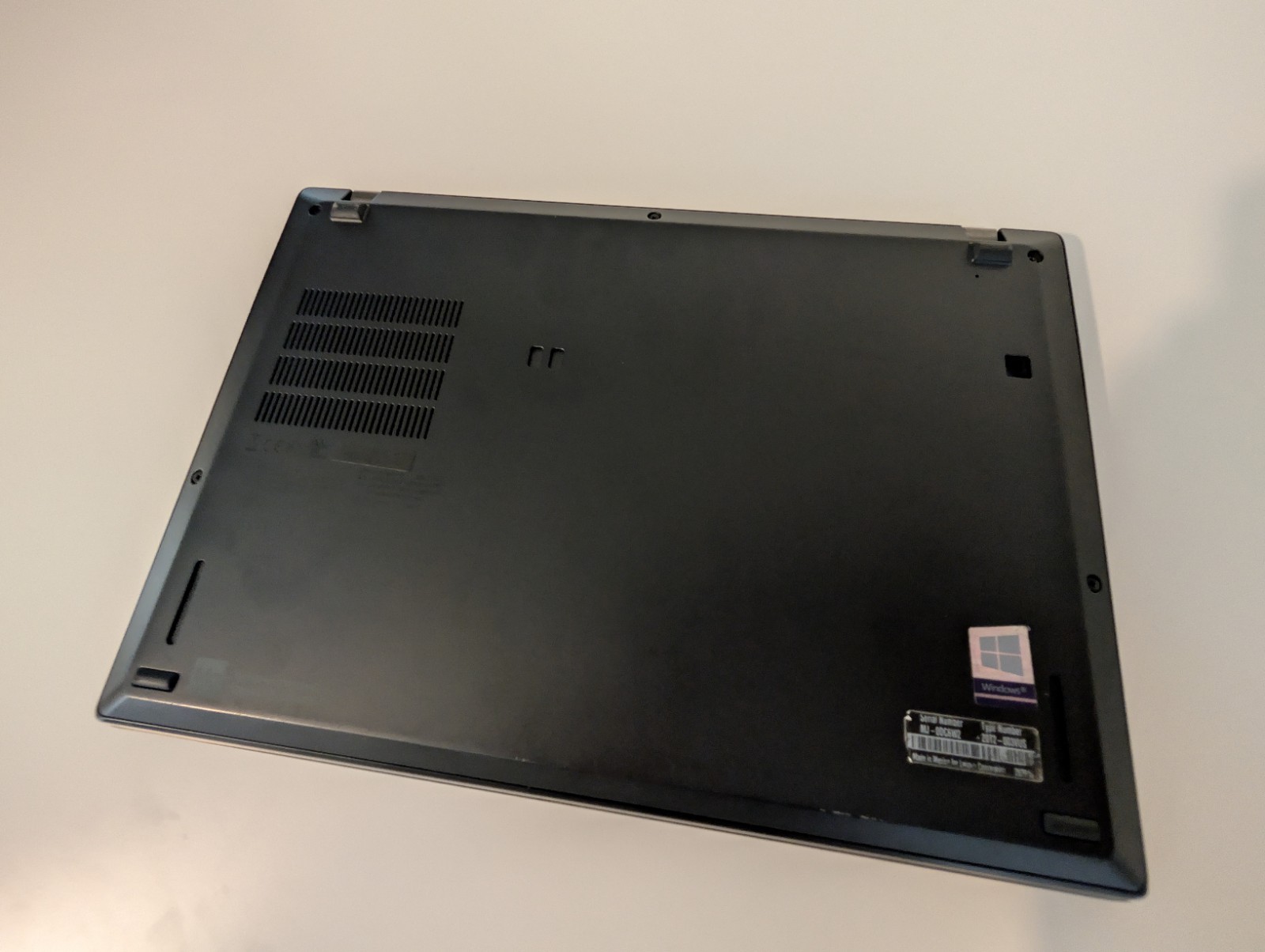 Lenovo ThinkPad X13 Gen 1, i5-10210U, 8GB RAM, 256GB SSD, Windows 11 Pro