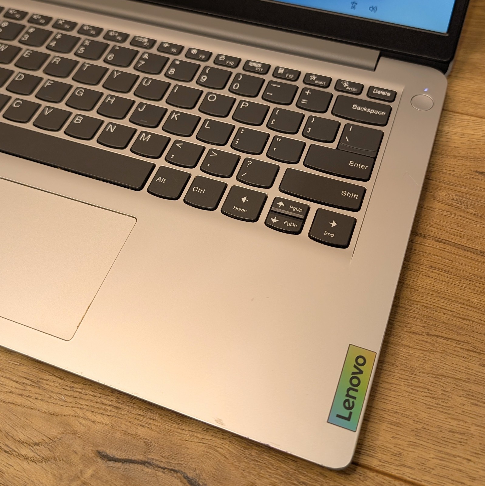 Lenovo IdeaPad 1i 14” (Intel Pentium Silver N5030 1.1GHz 4GB RAM 128GB eMMC)
