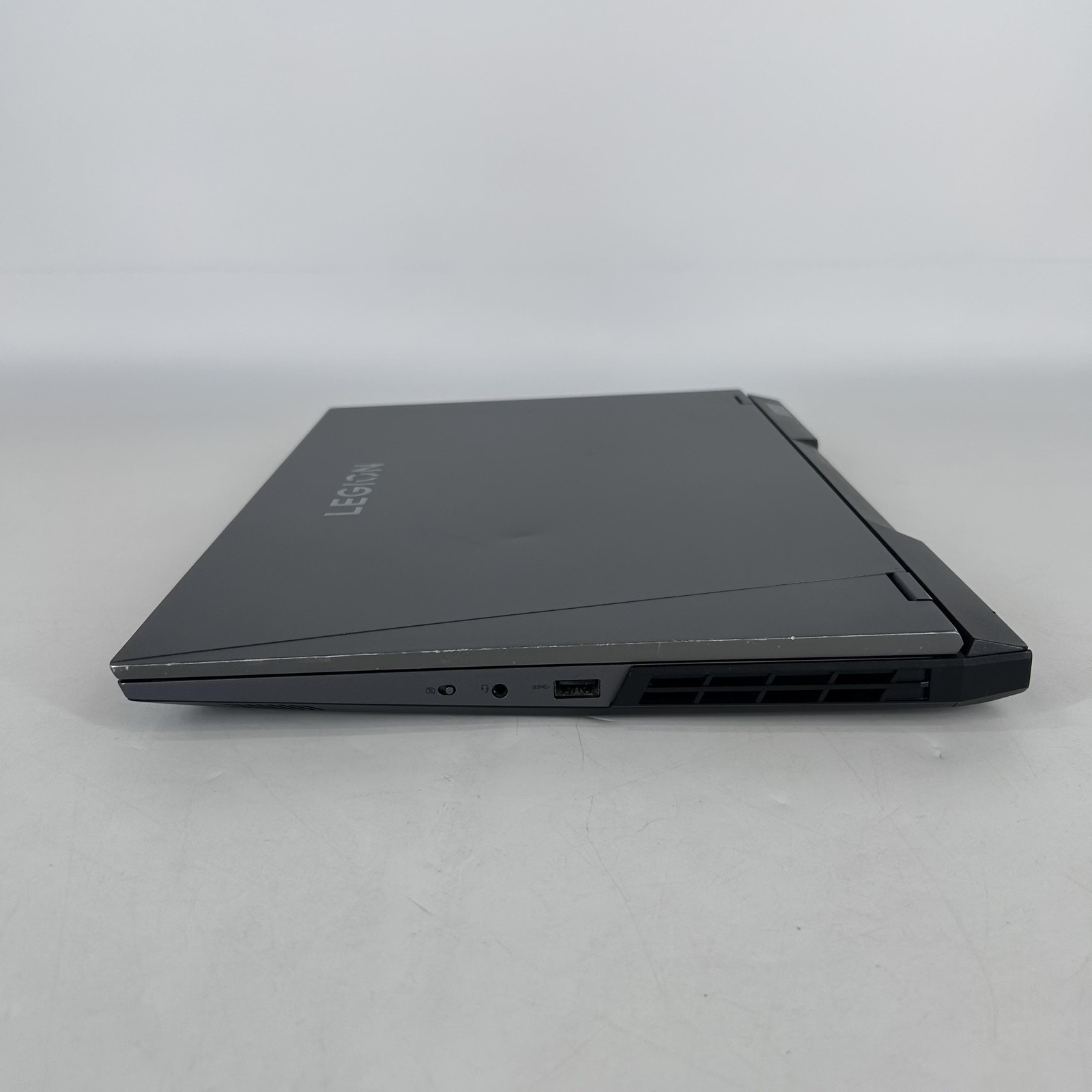 Lenovo Legion 5i Pro Gen 7 16 165Hz QHD+ 2.3 GHz i7-12700H 16GB 1TB SSD RTX 3060