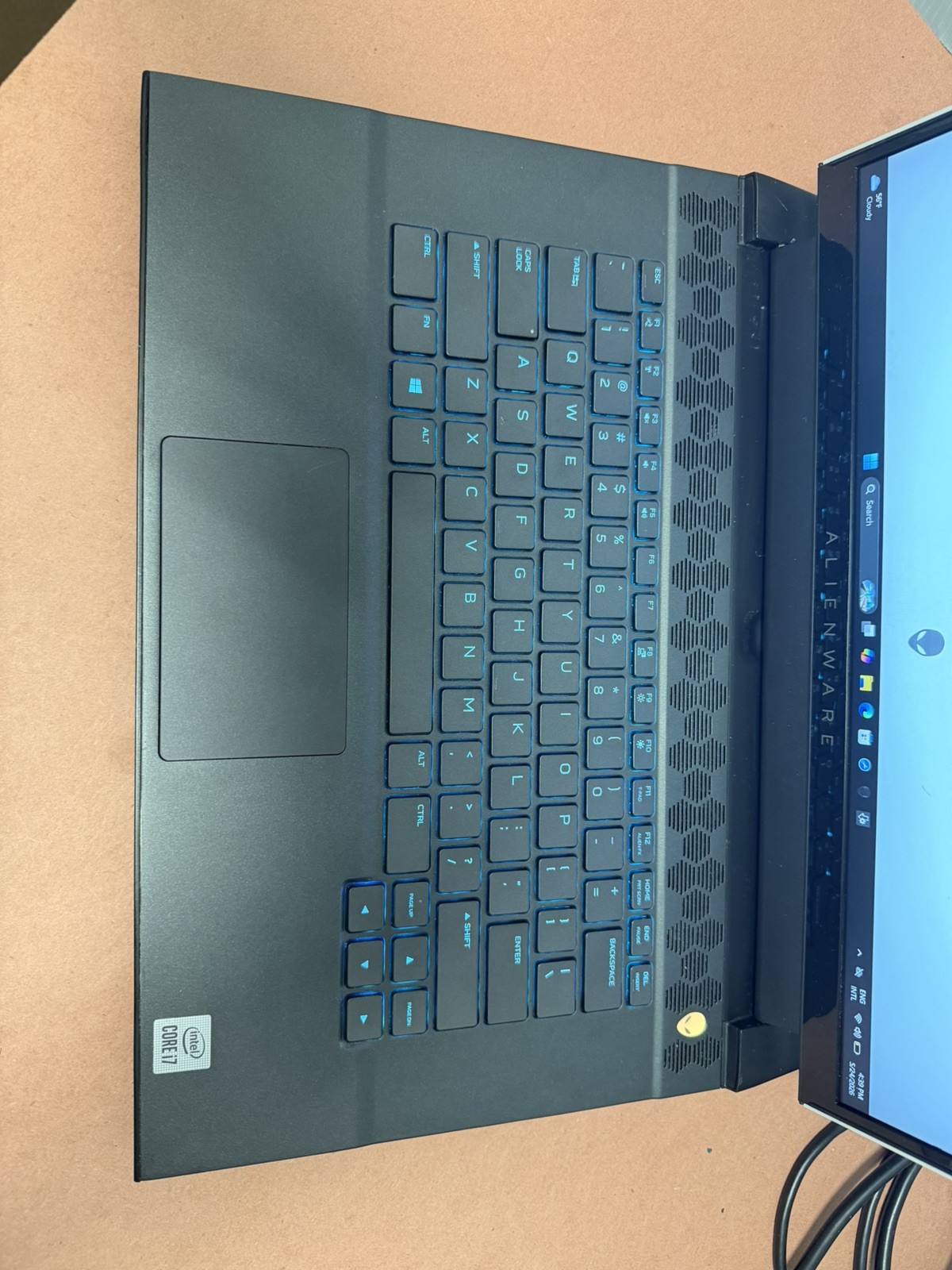 Alienware m15 R4 15.6″ Gaming Laptop i7-10870H RTX 3060 16GB RAM 1TB SSD 144Hz