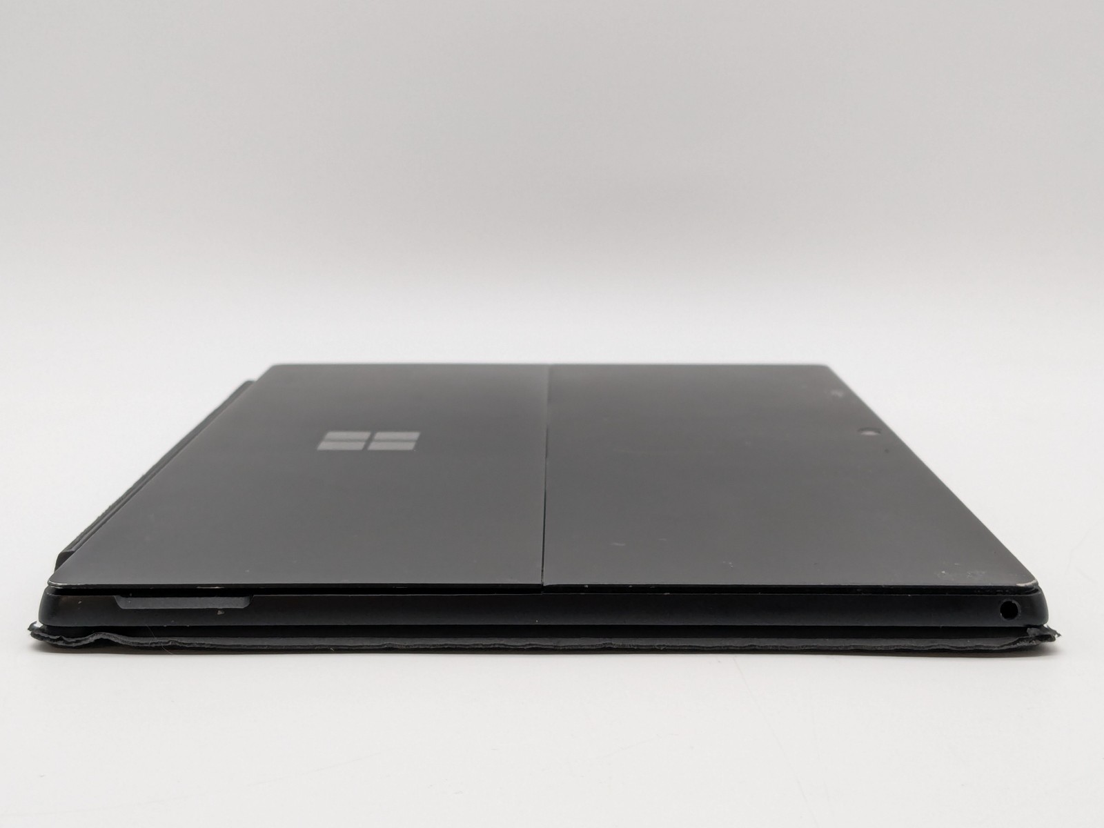 Microsoft Surface Pro 7+12″ 2736 x 1824 Touch I7-1165G7 16GB Palmrest *READ*
