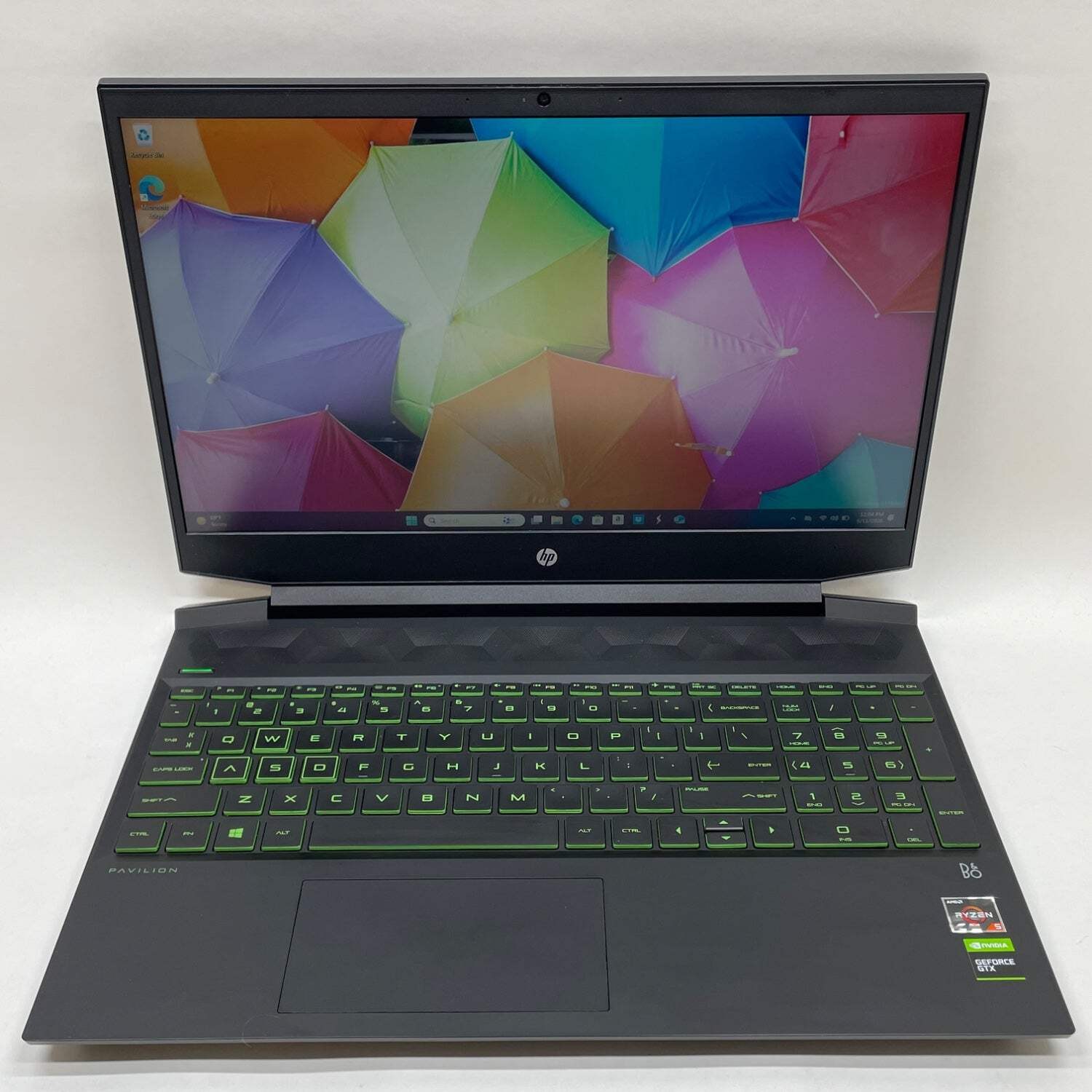 HP Pavilion 15-EC0XXX 15.6″ Ryzen 5 3550H 2.1GHz 6GB RAM 256GB SSD