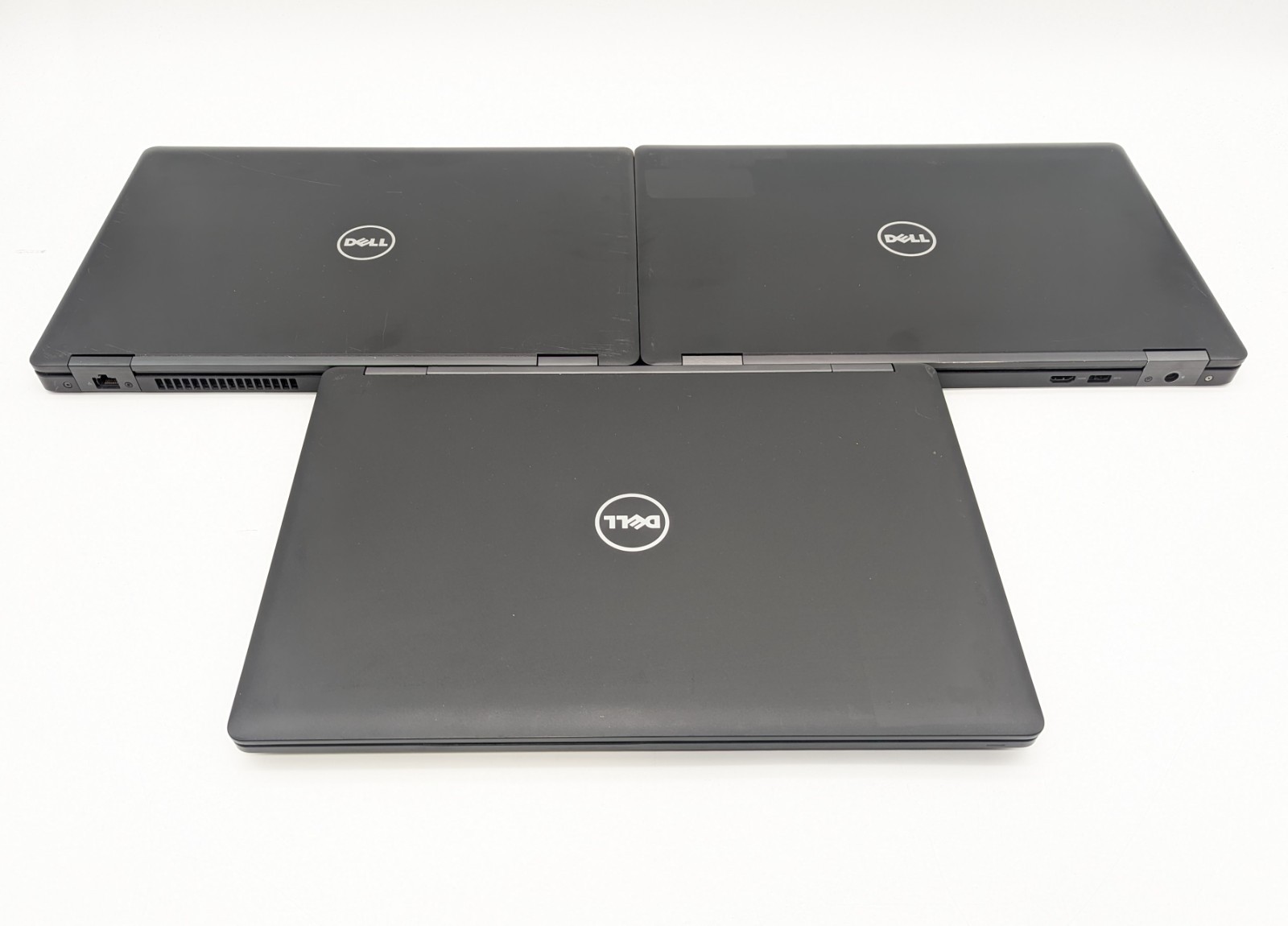 Lot of 3 Dell Latitude 5580 – Intel Core i7-7600U 2.9 GHz 8GB DDR4 RAM No OS/SSD