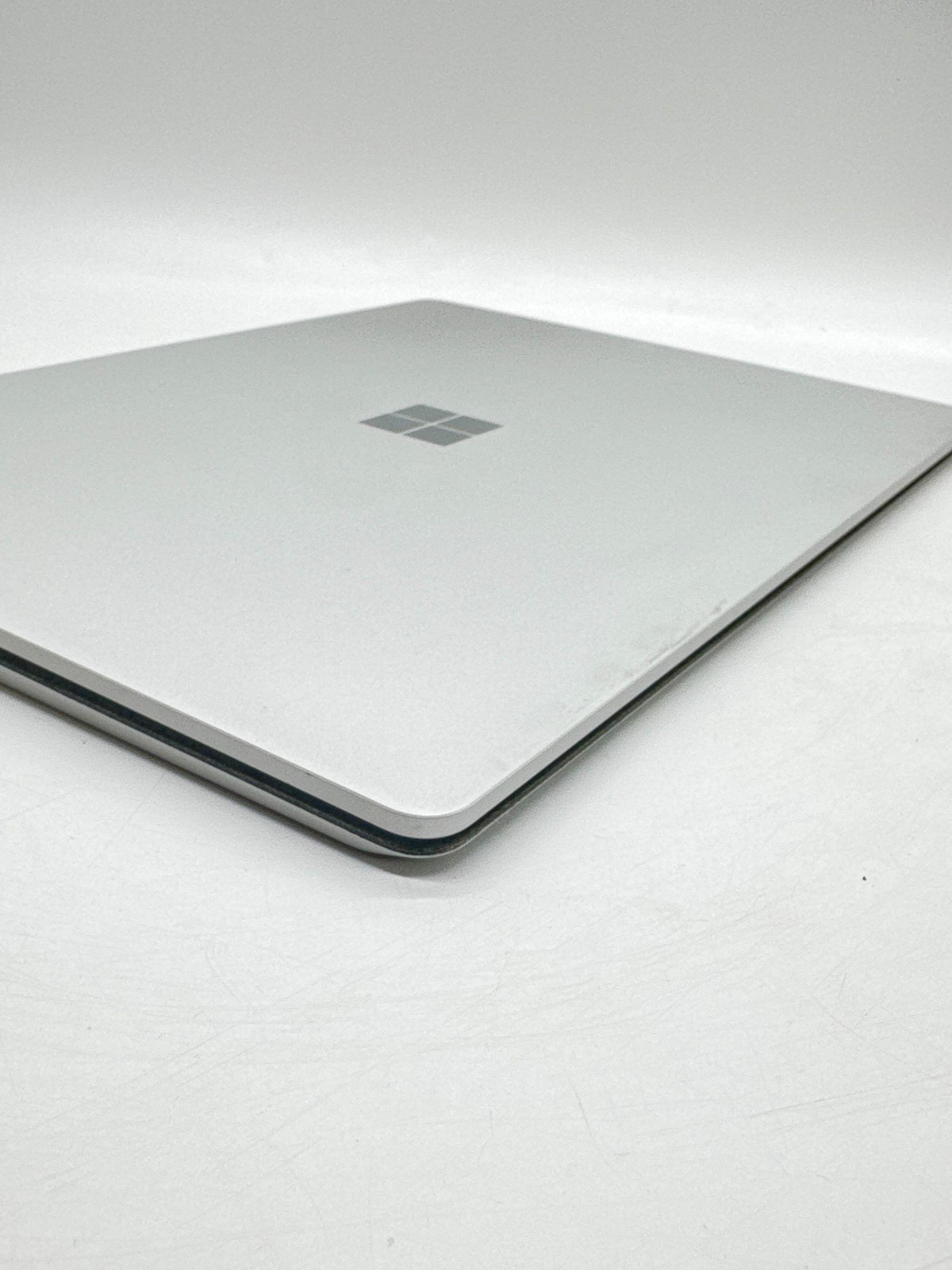 Microsoft Surface 1782 13.5″ Core m3-7Y30 1.61GHz 4GB RAM 128GB SSD Read!