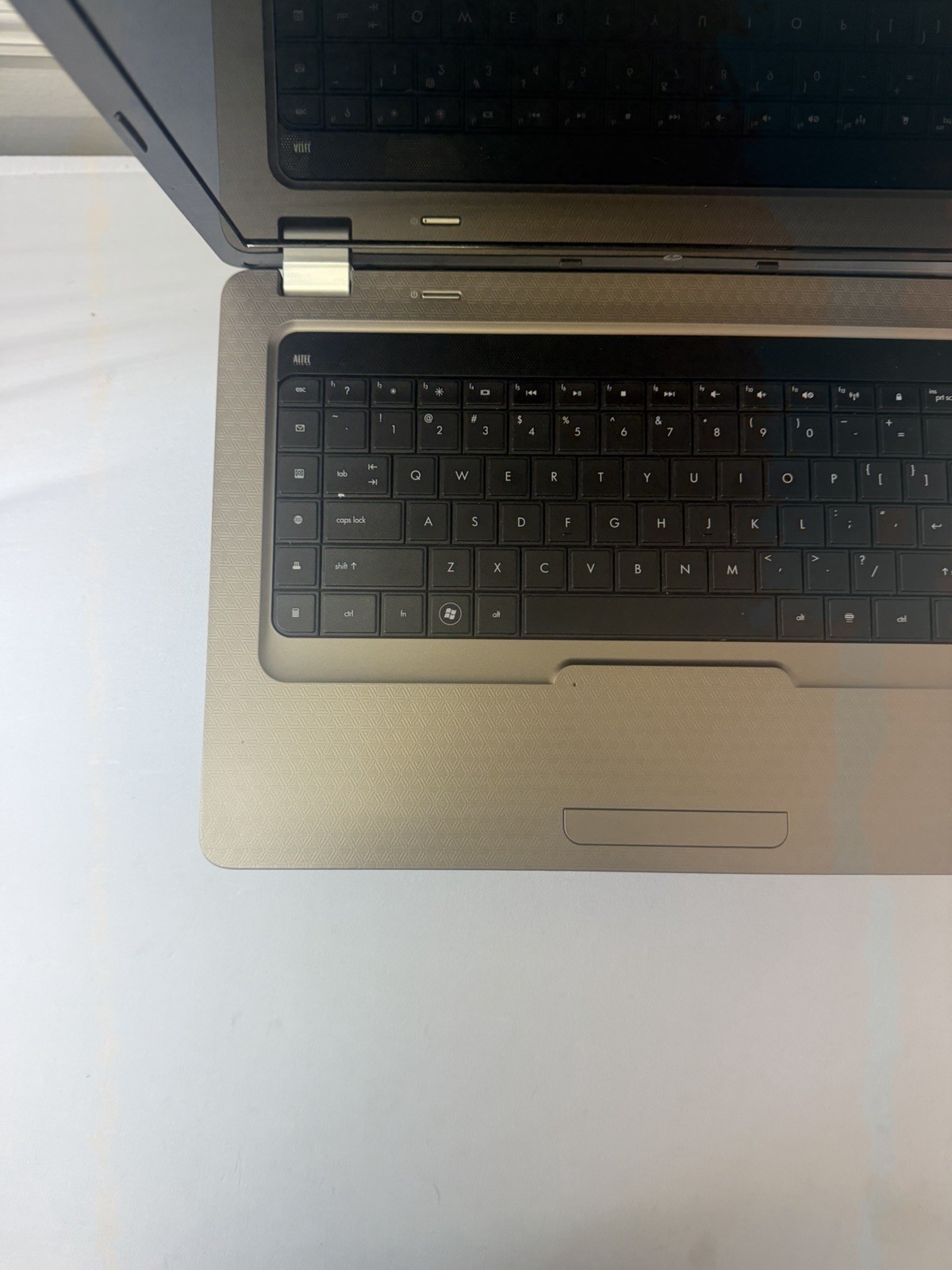 HP Notebook G62-435DX Laptop- Good Screen – AMD Turion II P540 – Read Des
