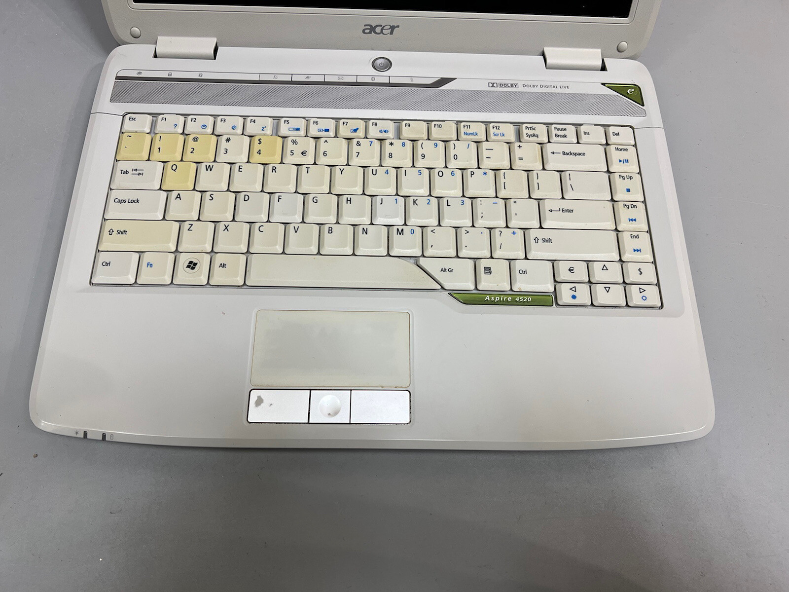 ACER Aspire 4520 AMD Athlon Dual-Core 2GB RAM 120GB HDD WIFI WRBCAM