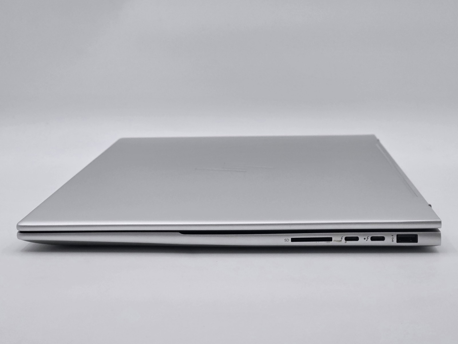 HP Envy Laptop 17-cr0013dx 17″ FHD Touch I7-1260P 512GB SSD 16GB W11 Webcam