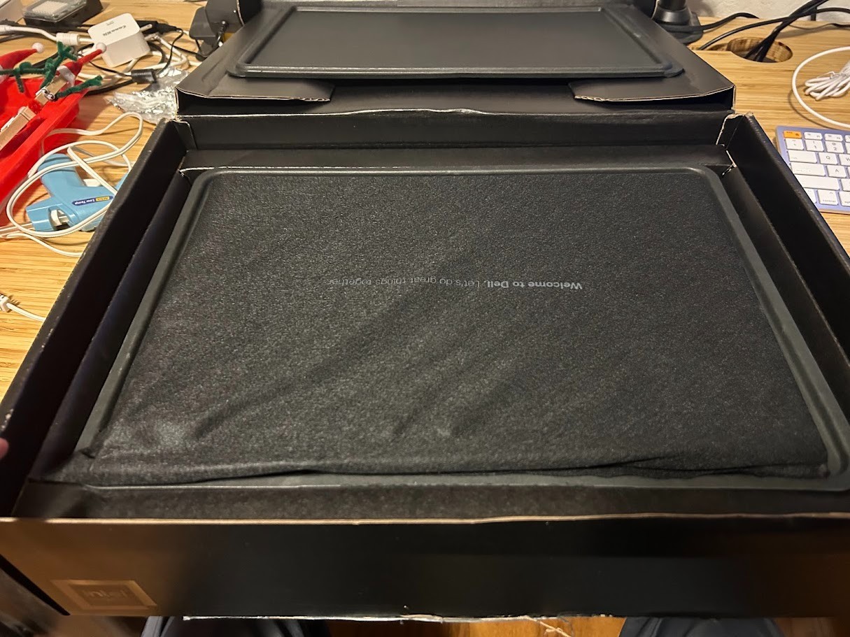 NEW Dell Precision Laptop 5690 – 2Tb HD – 32 Gb RAM – 16 GB NVIDIA RTX 5000 Ada