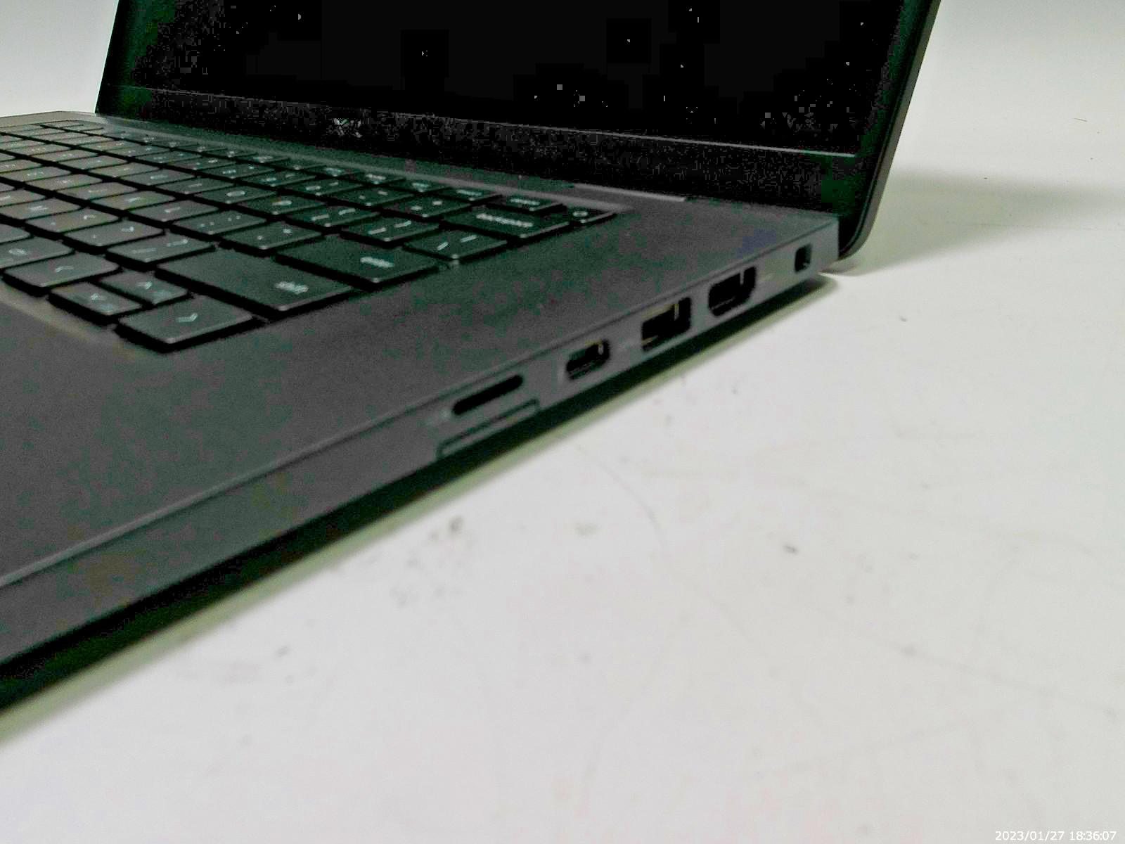 Dell Latitude 7520 – i5-1145G7 – 16 GB RAM – 256GB NVMe – Win 11 Pro