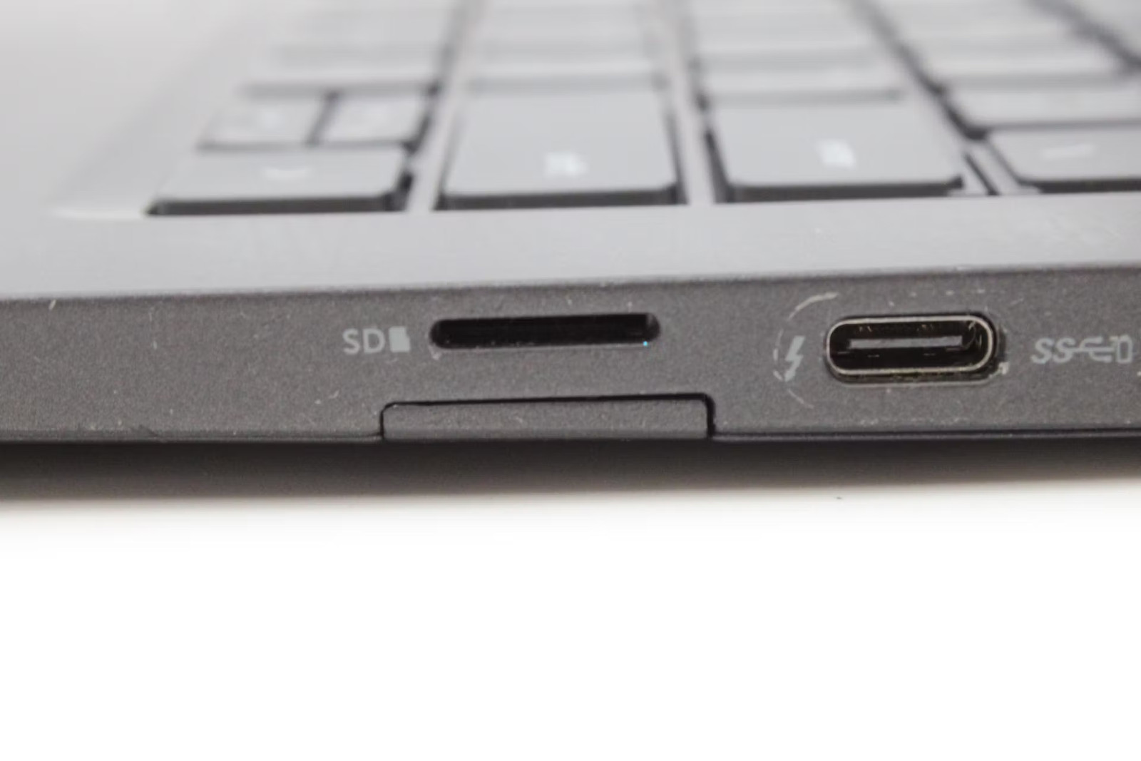 Dell Latitude 7420 Used 14″ i7-1185G7, 16GB RAM, 512GB NVMe