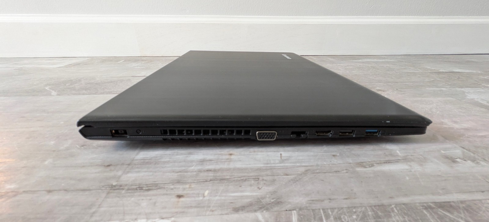 17.3” Lenovo Laptop Z70-80 – i7-5500U 2.40Ghz 8GB RAM – 1 TB SSHD – “as is”