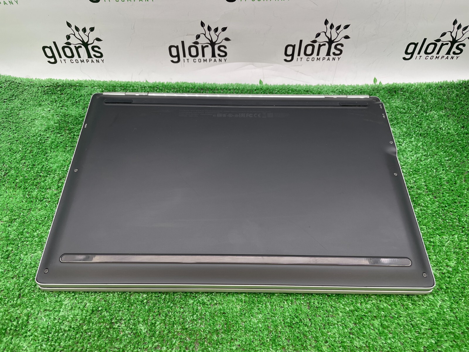 Used HP Chromebook 13 G1 Laptop Intel m7-6Y75 1.20GHz / 16GB RAM / 32GB SSD