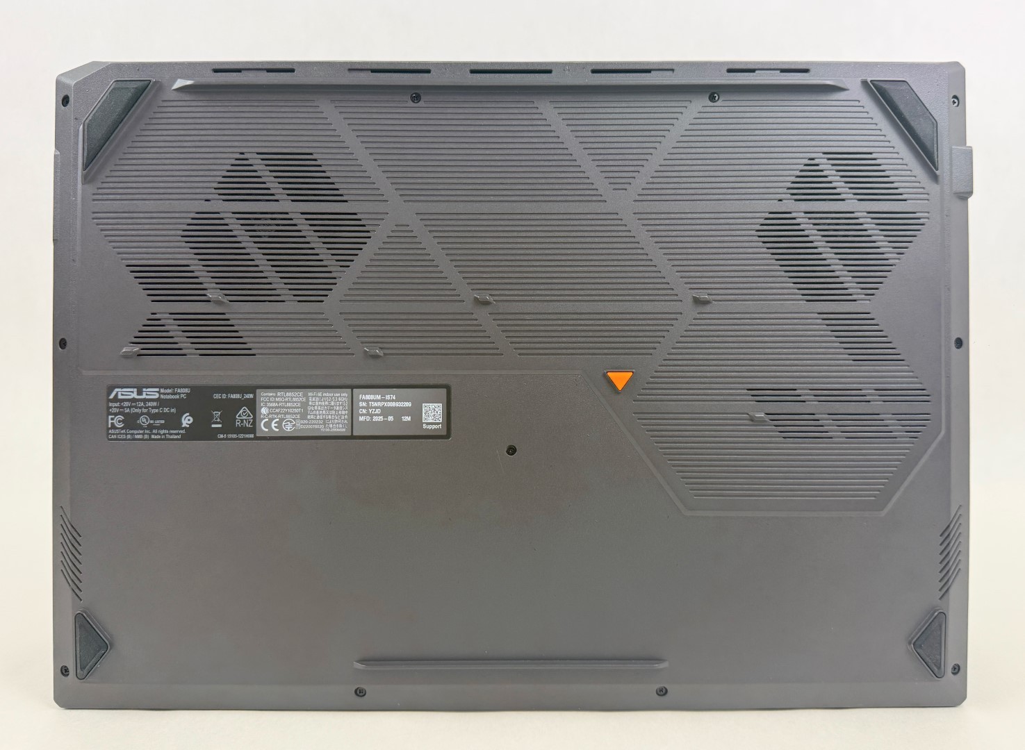 Asus TUF FA808UM-IS74 18″ FHD+ Touch Ryzen 7 260 16GB 1TB SSD RTX 5060 W11H