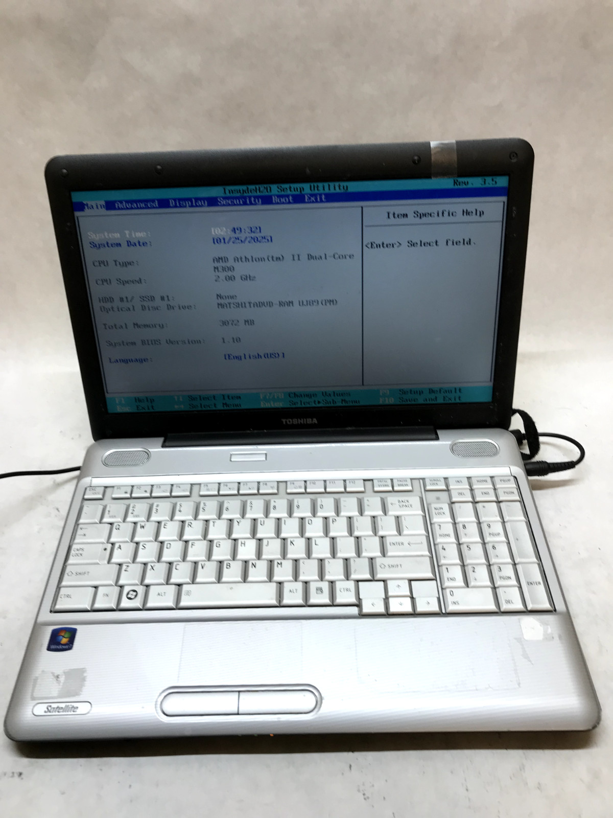 Toshiba Satellite L505D-S5983 15″ Laptop Athlon II M300 2.0GHz 3GB RAM NO HDD DW