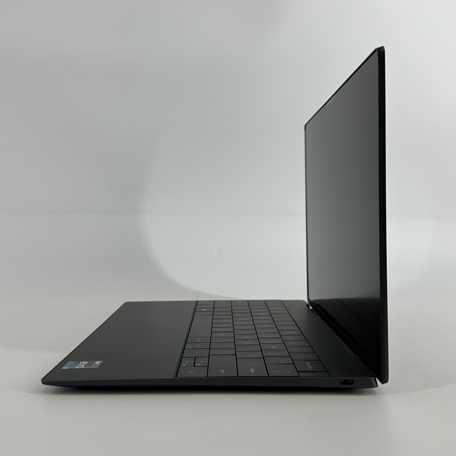 Dell XPS 13 Plus 9320 Black FHD+ 1.8 GHz i7-1280P 32GB RAM 512GB SSD Good