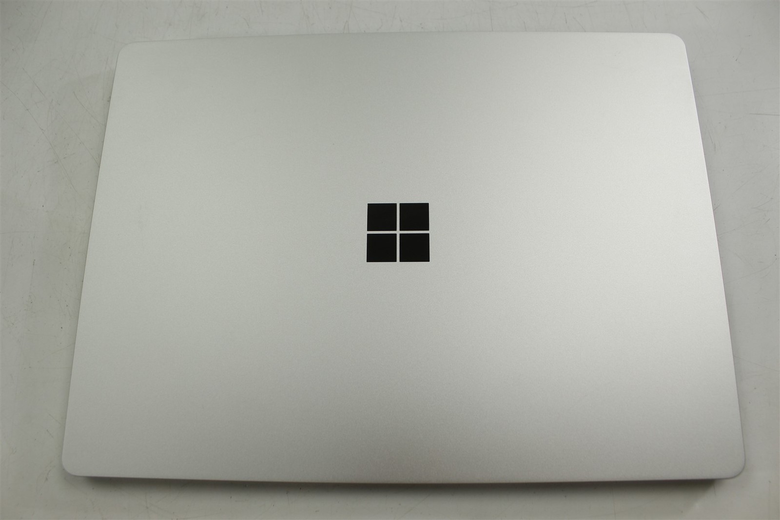 Microsoft Surface Laptop Go 2 2013 12.4″ i5-1135G7 256GB SSD 16GB RAM W11H