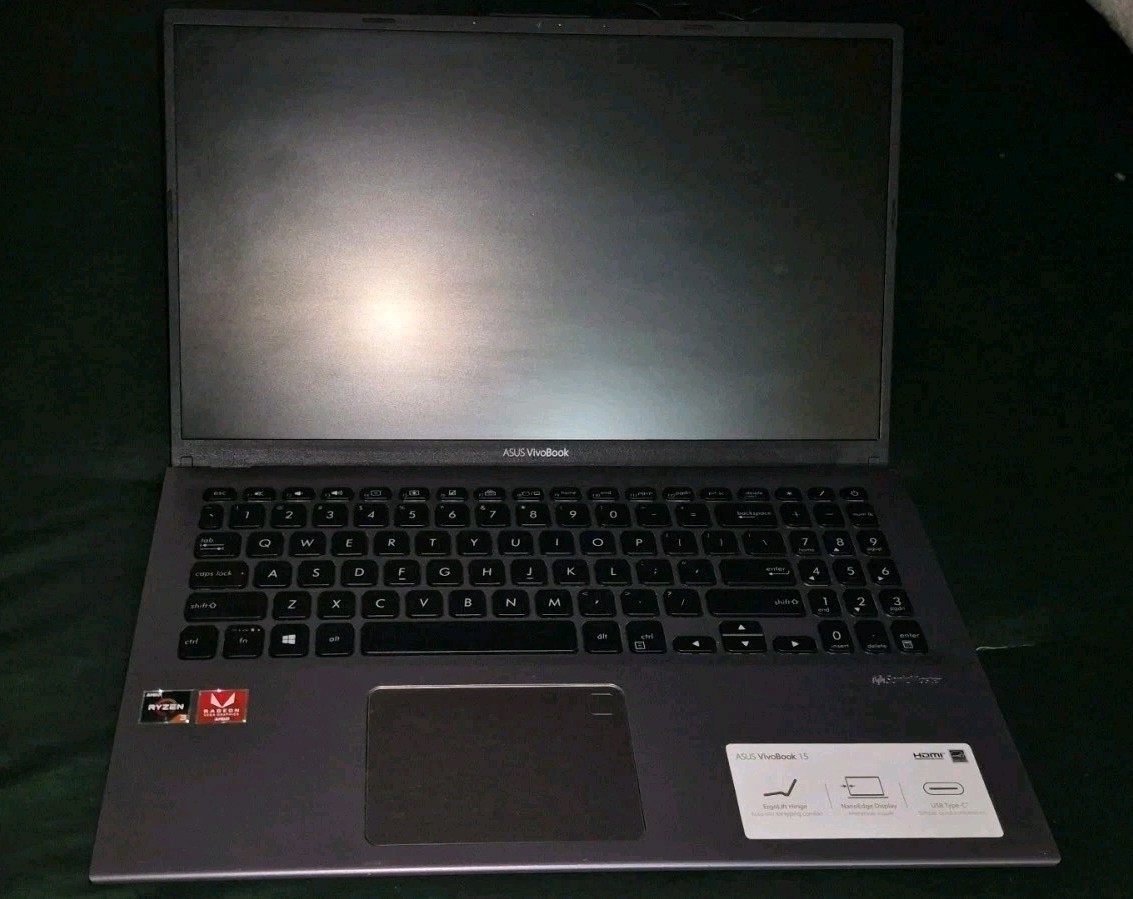 ASUS VivoBook 15 Slim Laptop Model: F512DA