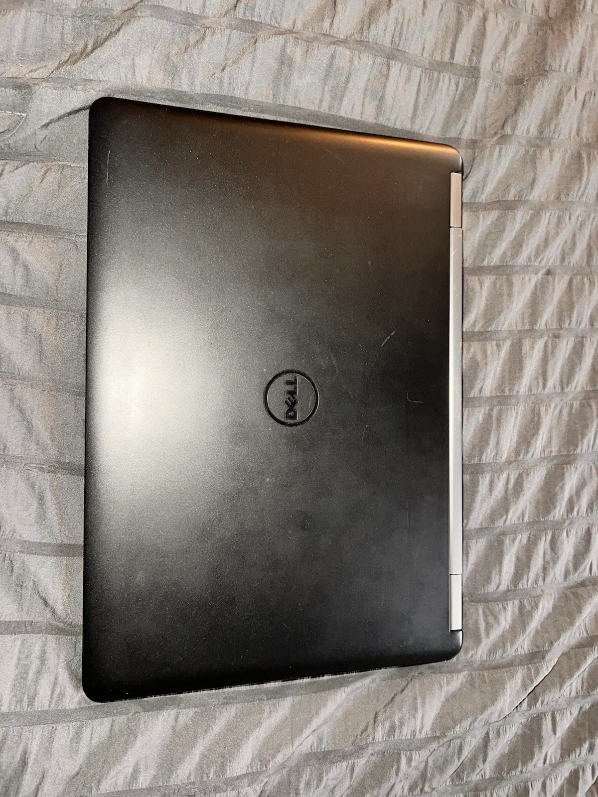Dell Latitude E5270 12.5″ i5-6300U 2.50GHz 8GB DDR4 256GB SSD Win 10 Pro Laptop