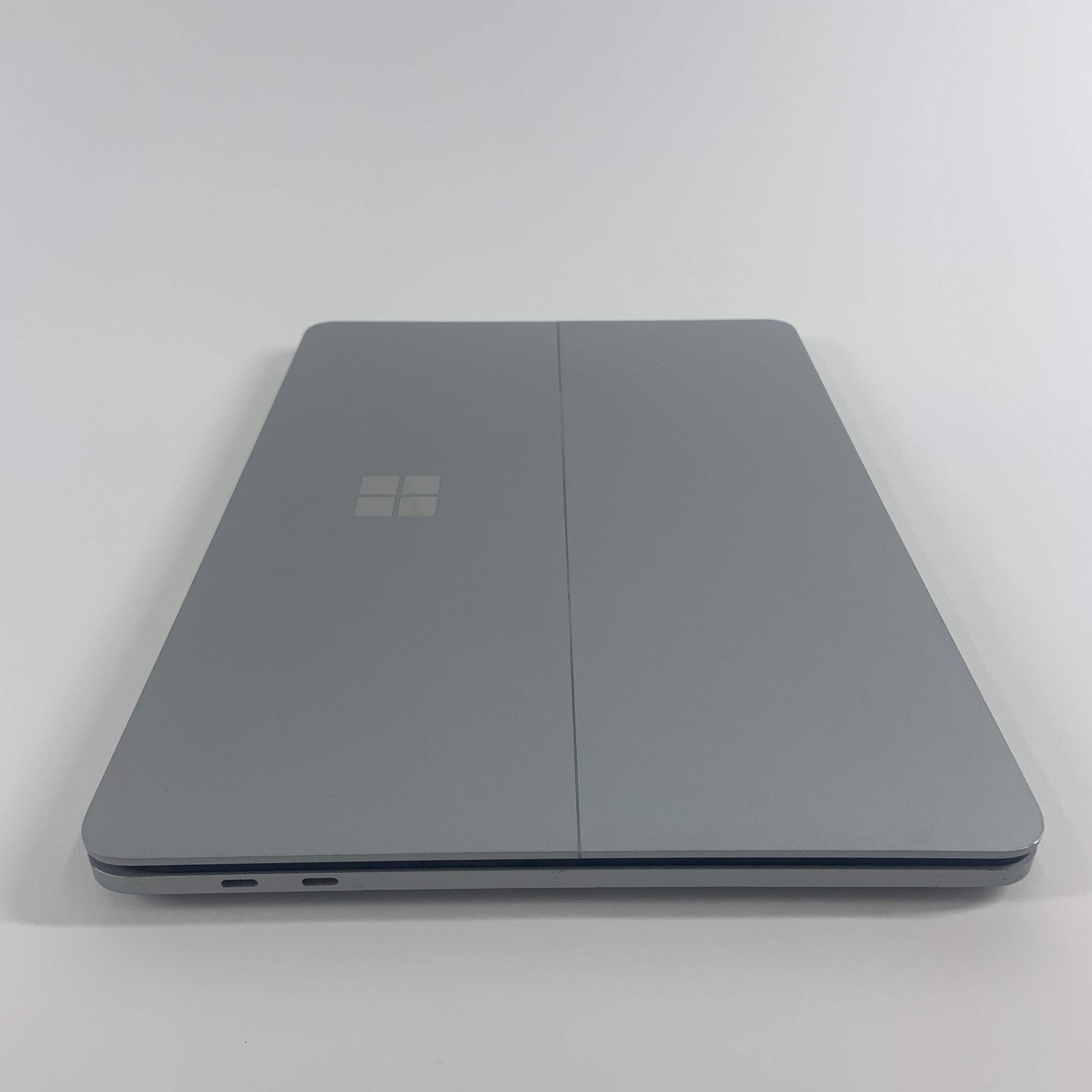 Microsoft EliteDisplay INVPM001 15.6″ i5-11300H 3.1GHz 16GB RAM 250GB SSD