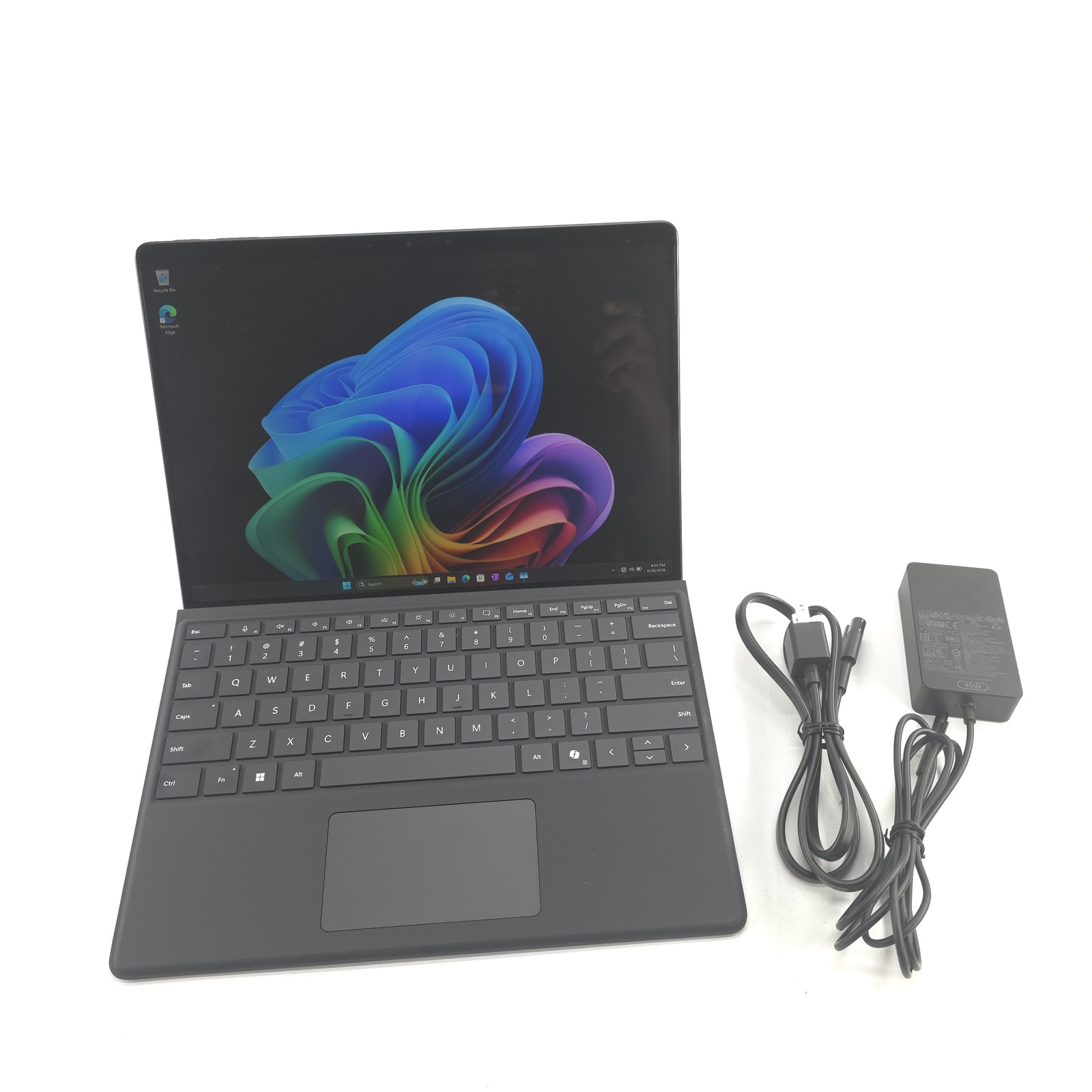 Microsoft Surface Pro 13″ Snapdragon X2 Plus 16GB RAM 512GB w/ Keyboard, Mint